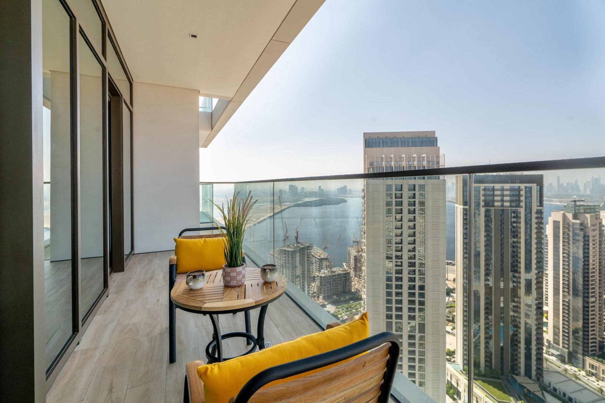 Luxury 2br Flat In Palace *