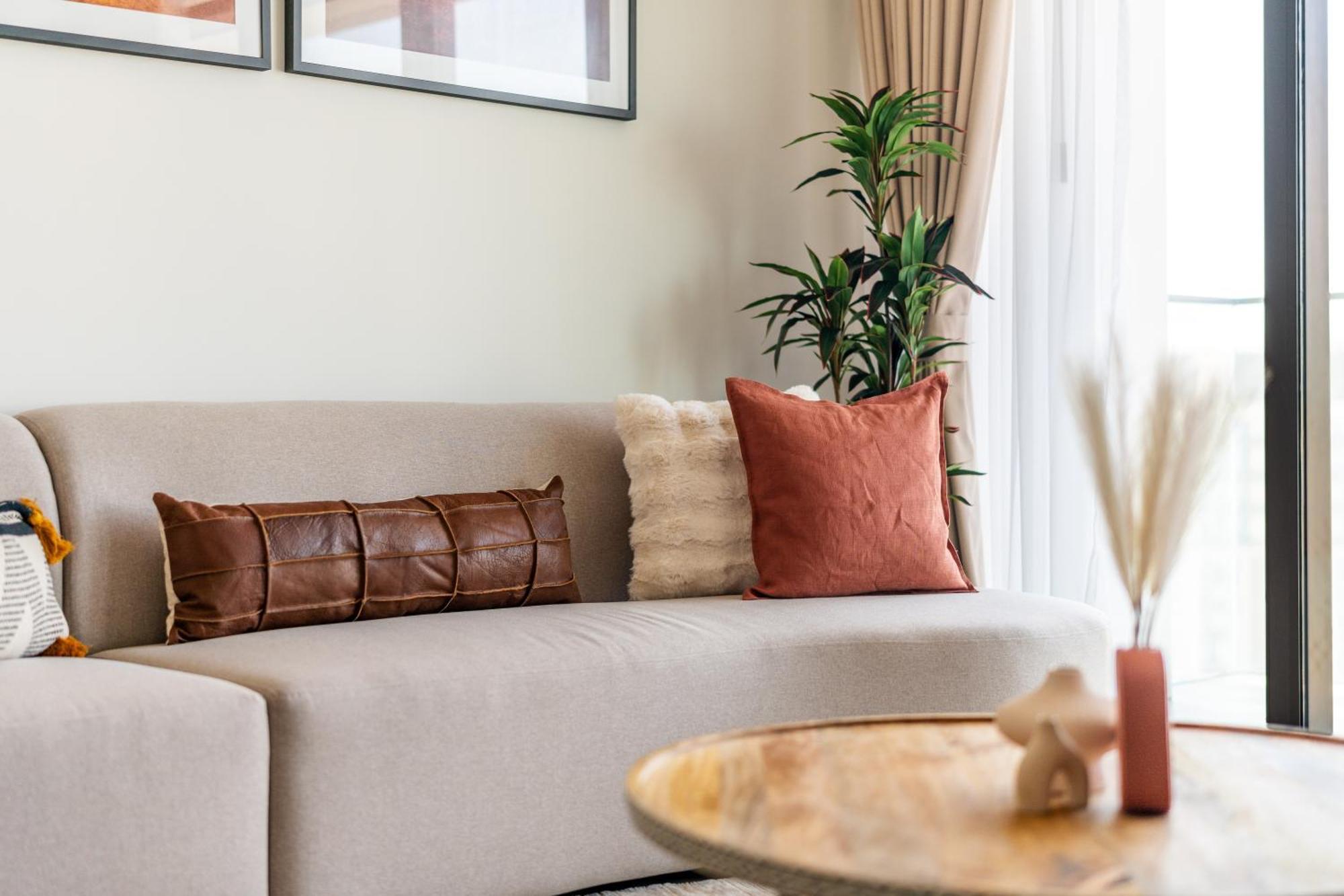 Luxury 2br Flat In Palace Apartment *