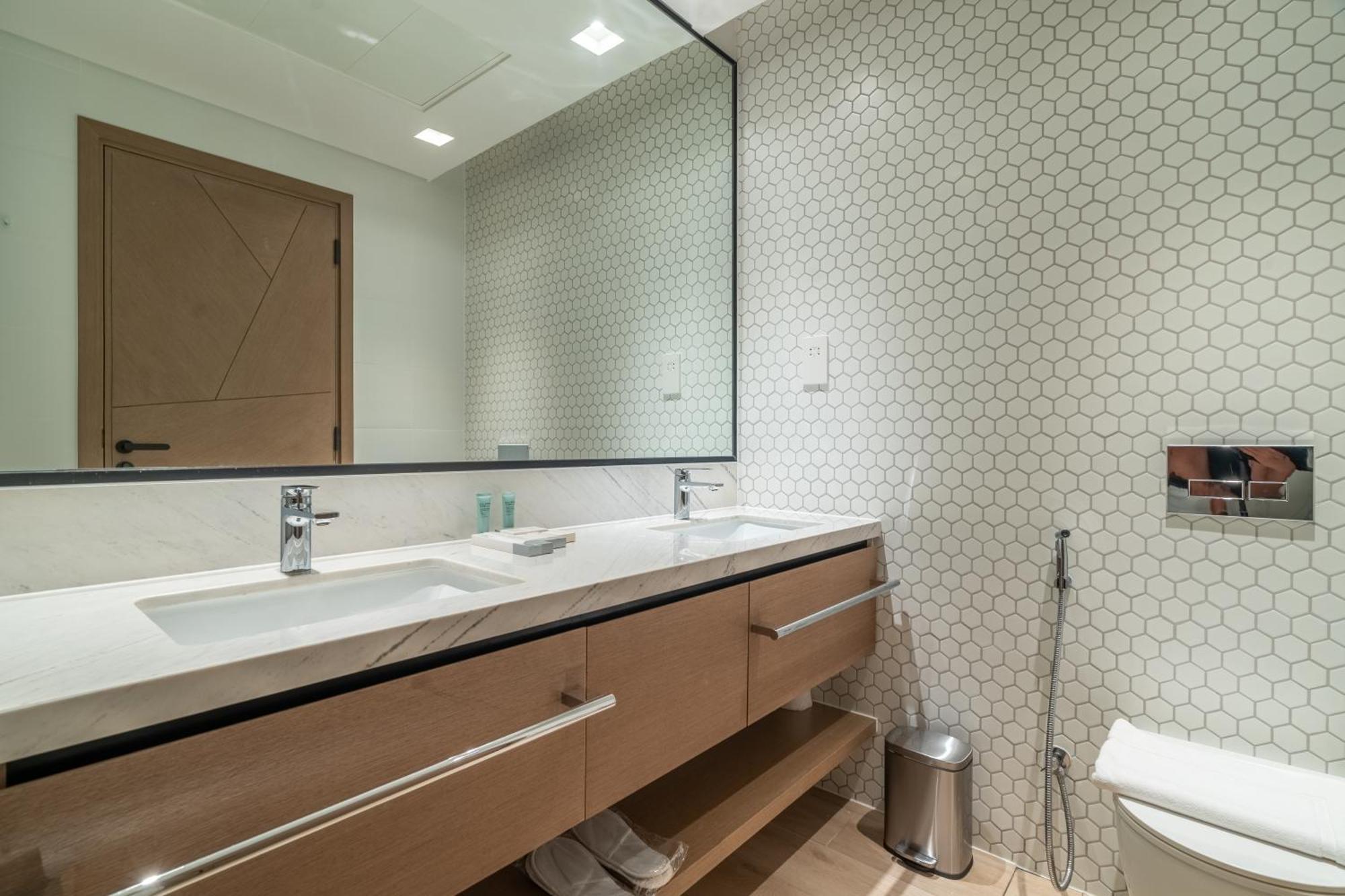 Luxury 2br Flat In Palace
