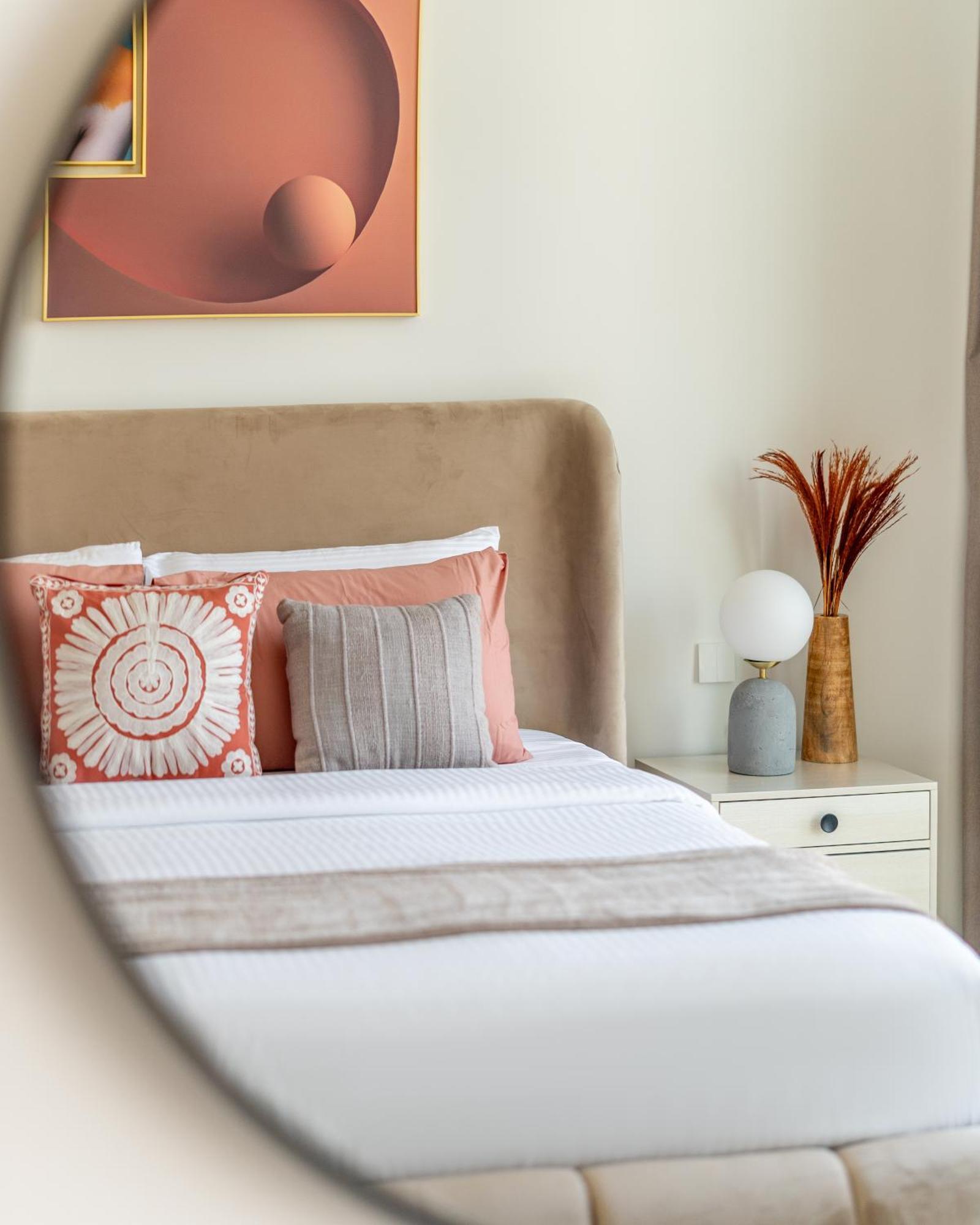 Apartment Luxury 2br Flat In Palace Dubai