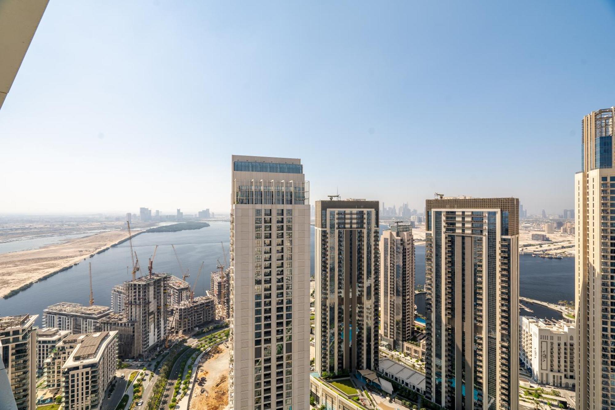 Luxury 2br Flat In Palace Apartment *