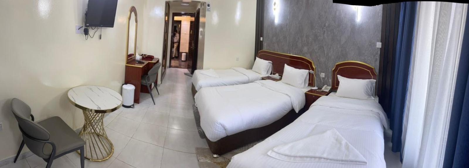 Galaxy Star Hotel *