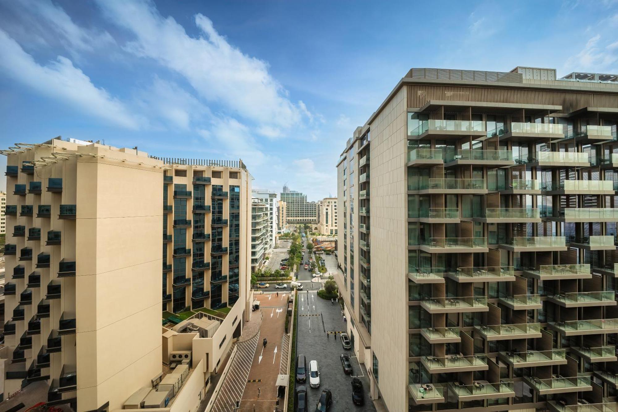 Spacious Family On The Palm Apartment Dubai
