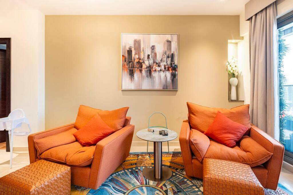 Spacious 1 Bed Huge Balcony Downtown Burj Khalifa Apartment Dubai