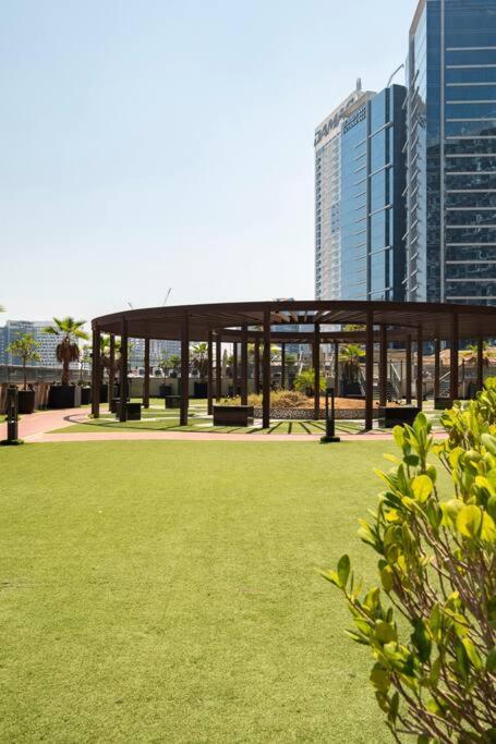Spacious 1 Bed Huge Balcony Downtown Burj Khalifa * Dubai
