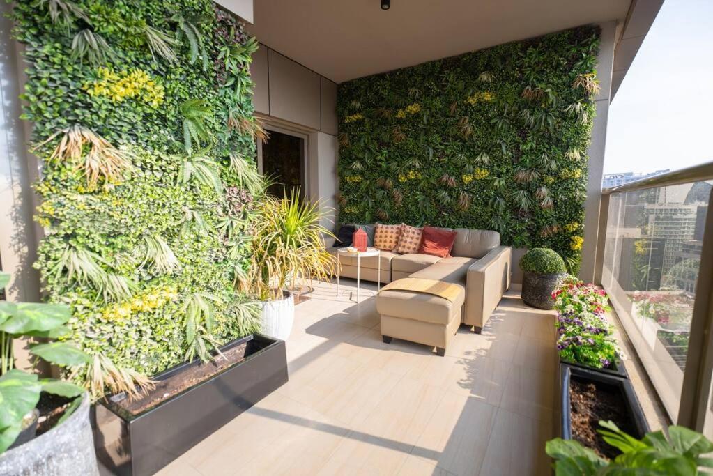 Apartment Spacious 1 Bed Huge Balcony Downtown Burj Khalifa Dubai