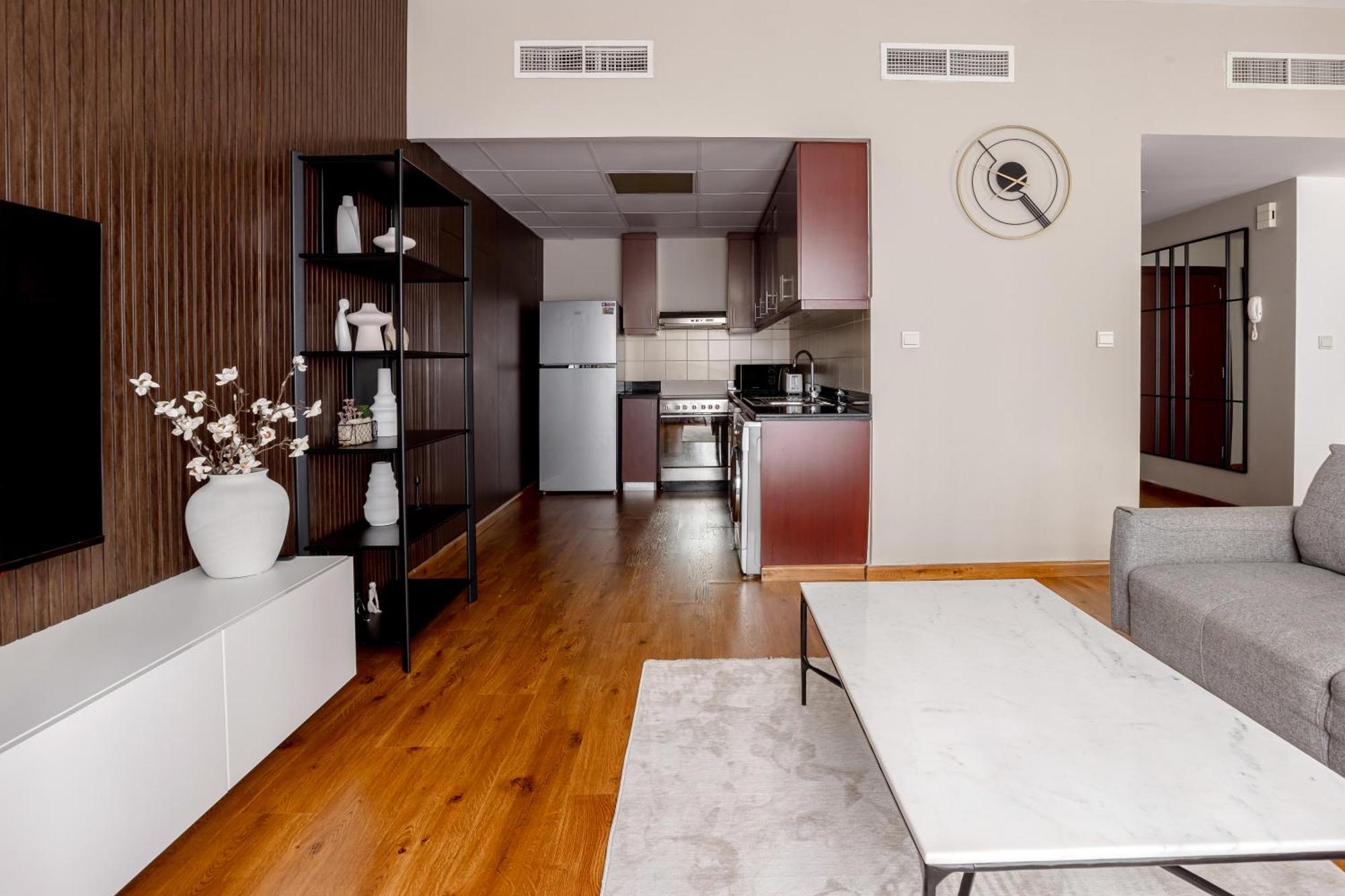 Apartment Beautiful 1 Bedroom By The Jbr Beach! Bahar