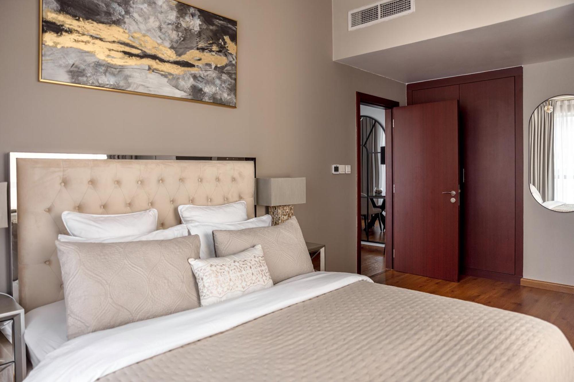 Beautiful 1 Bedroom By The Jbr Beach! Bahar Dubai