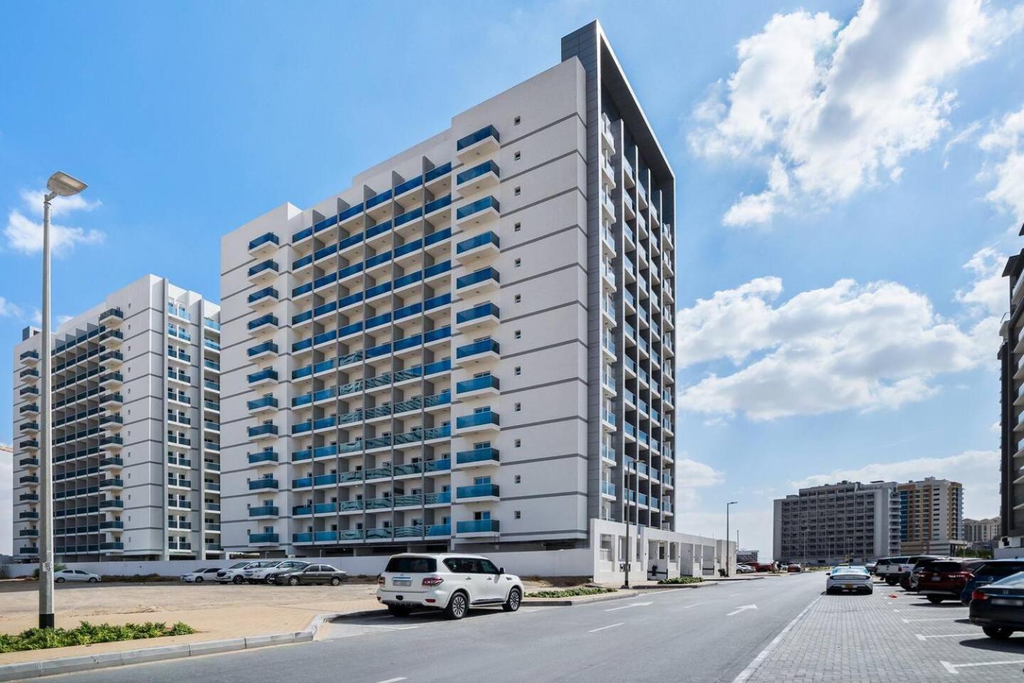 Studio Dubailand - Peaceful Dubai