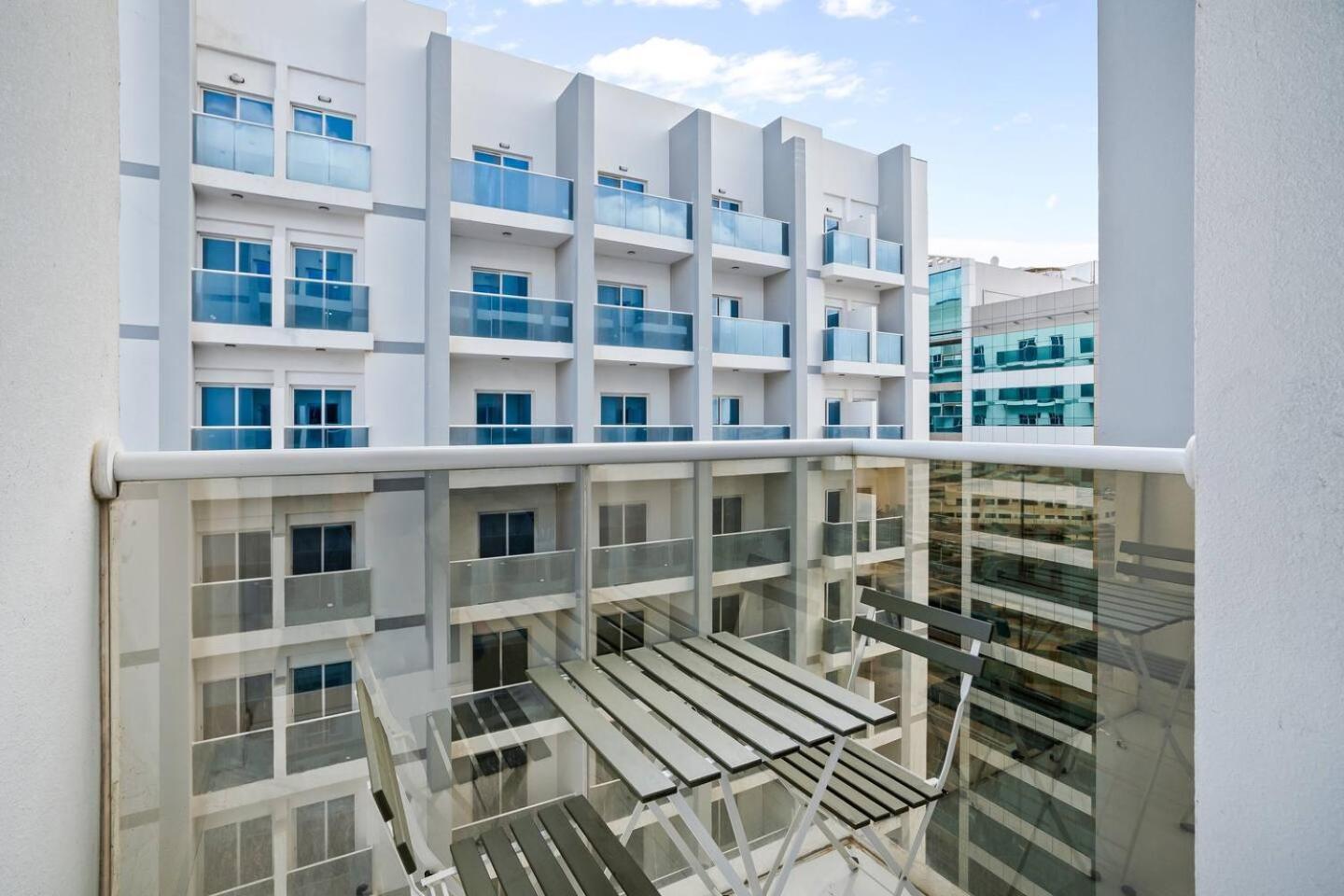Apartment Studio Dubailand - Peaceful Dubai