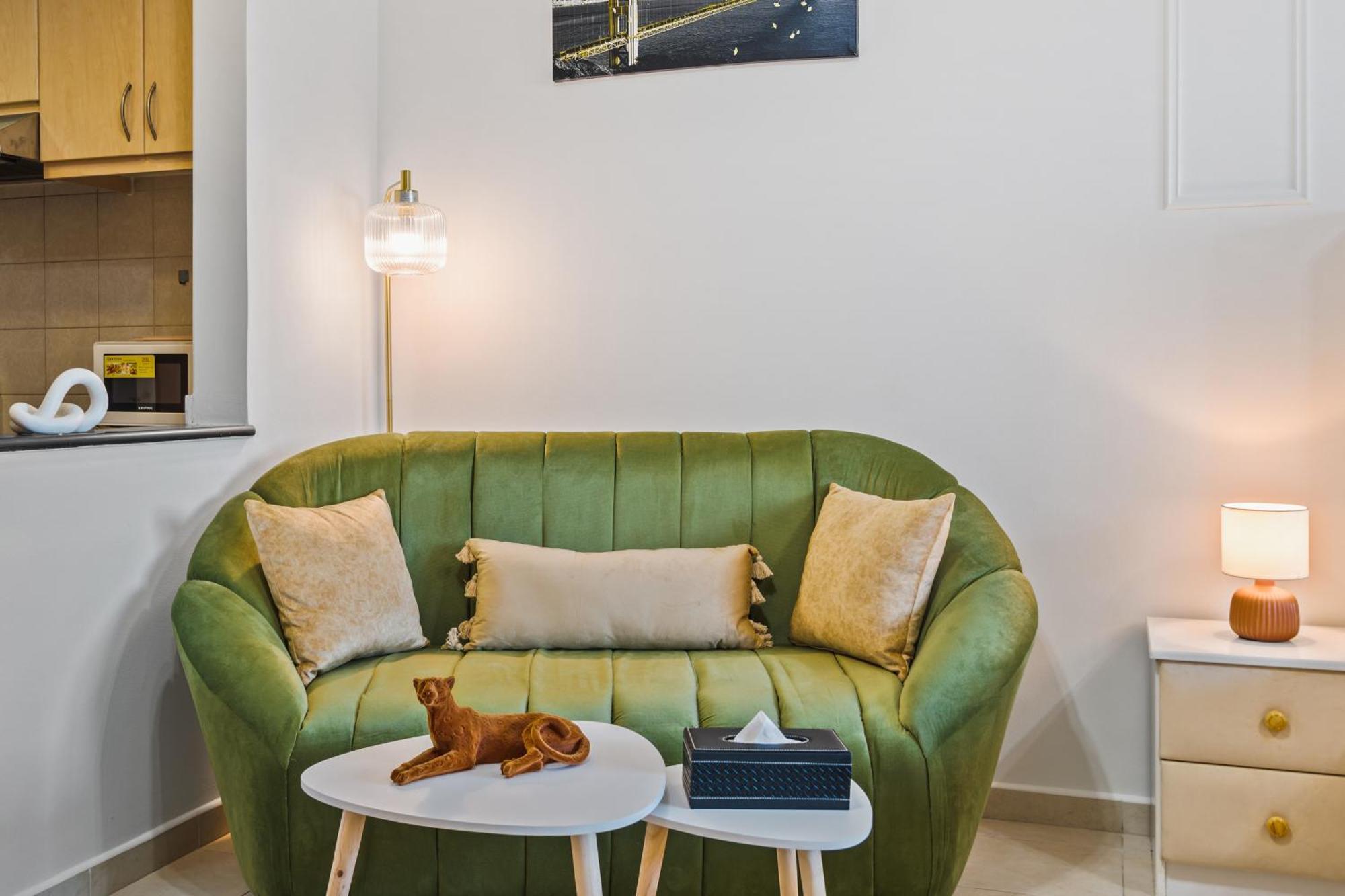 Chic Near Discovery Gardens Attractions Daire Dubai