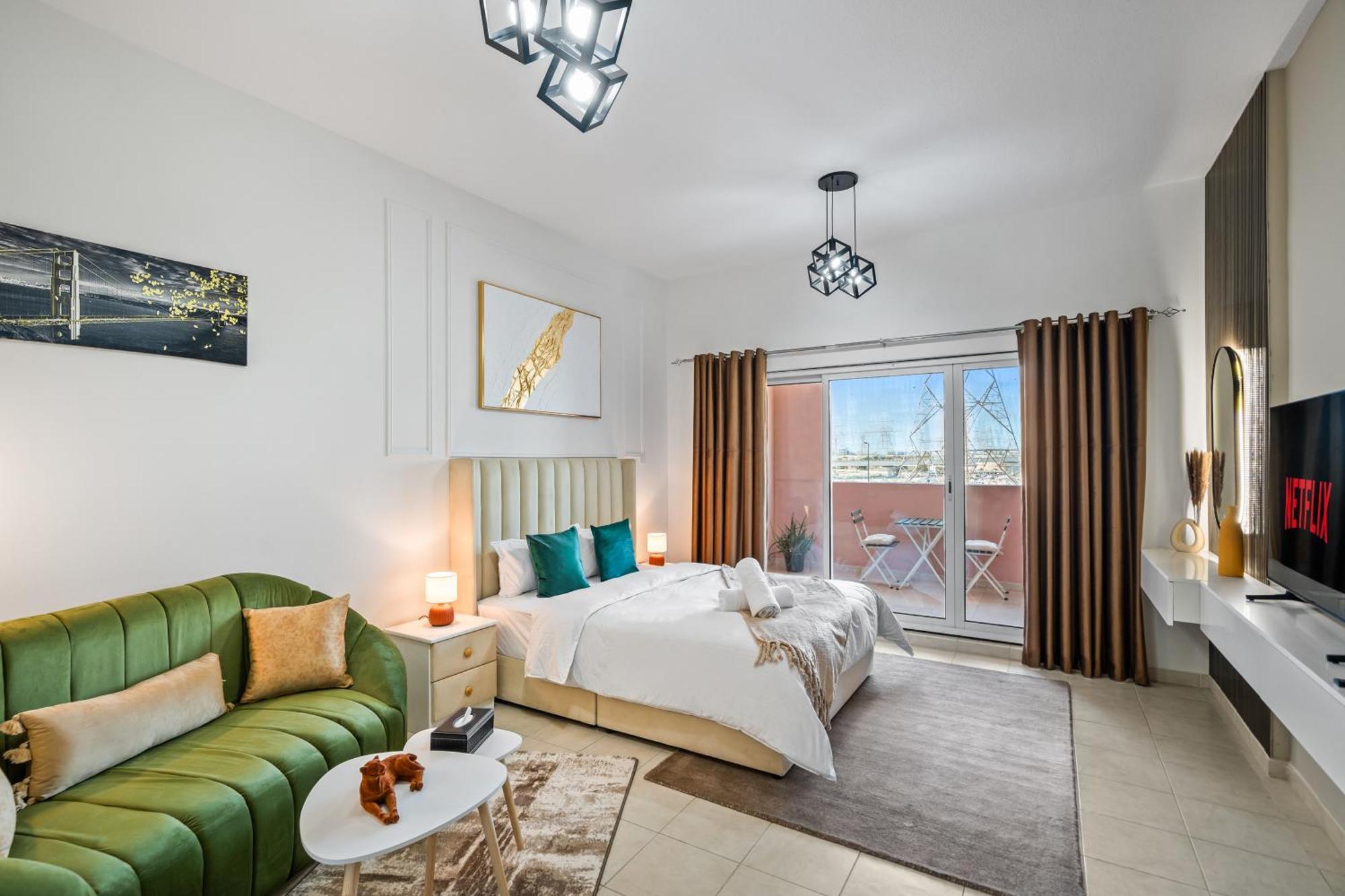 Daire Chic Near Discovery Gardens Attractions