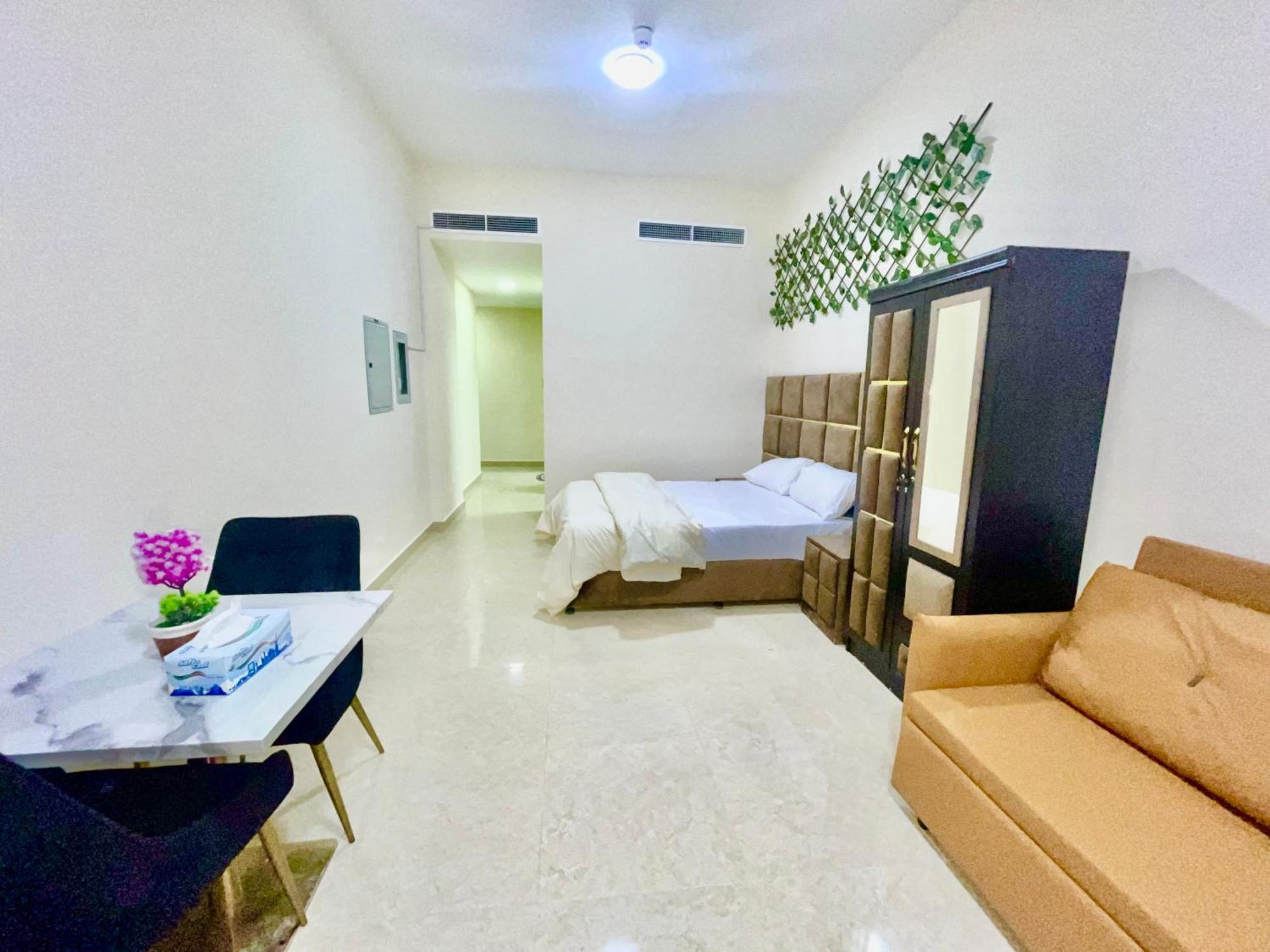 Executive In Al Karama Apartment Dubai