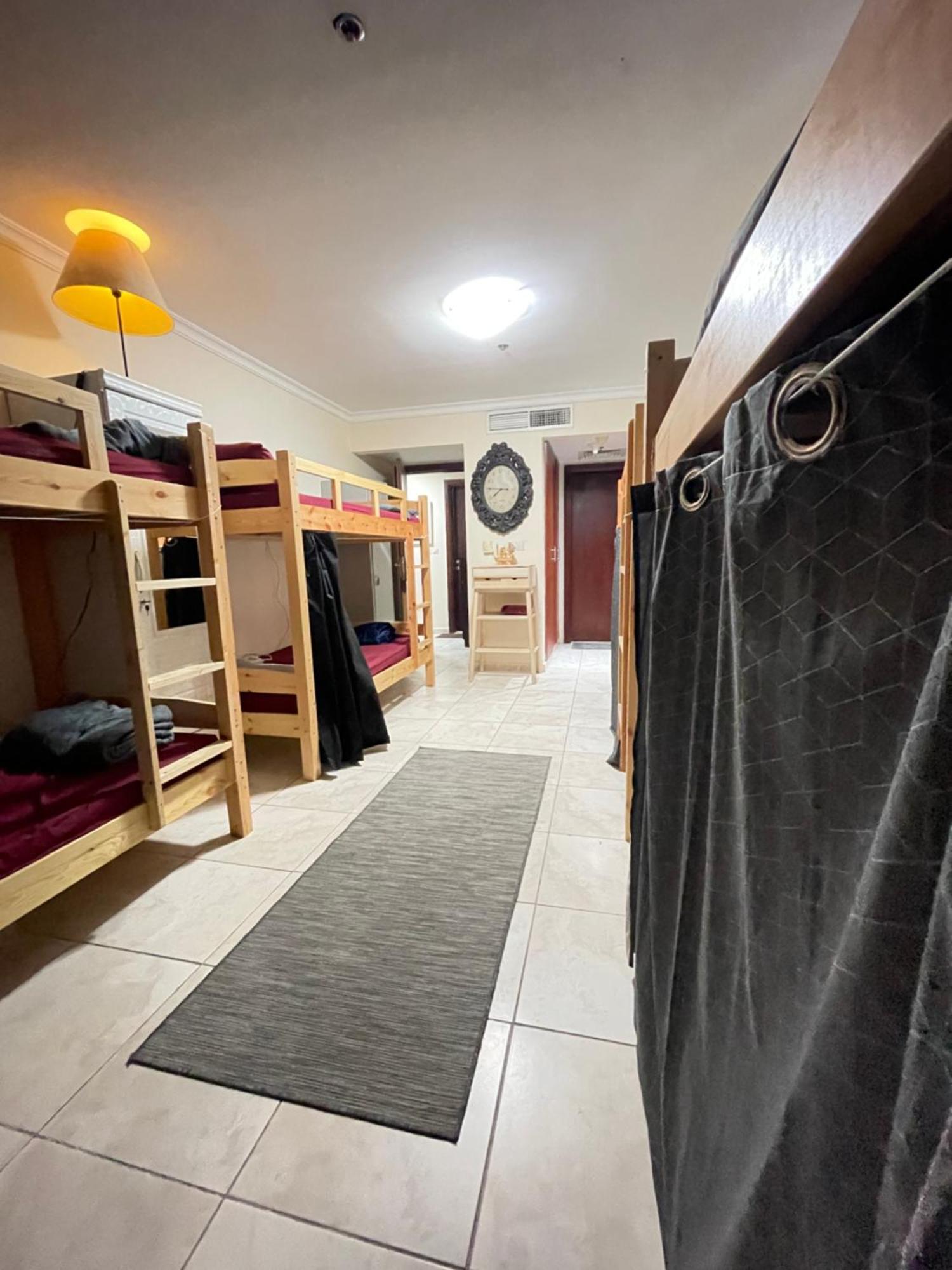 Apartment Backpackers Zone *