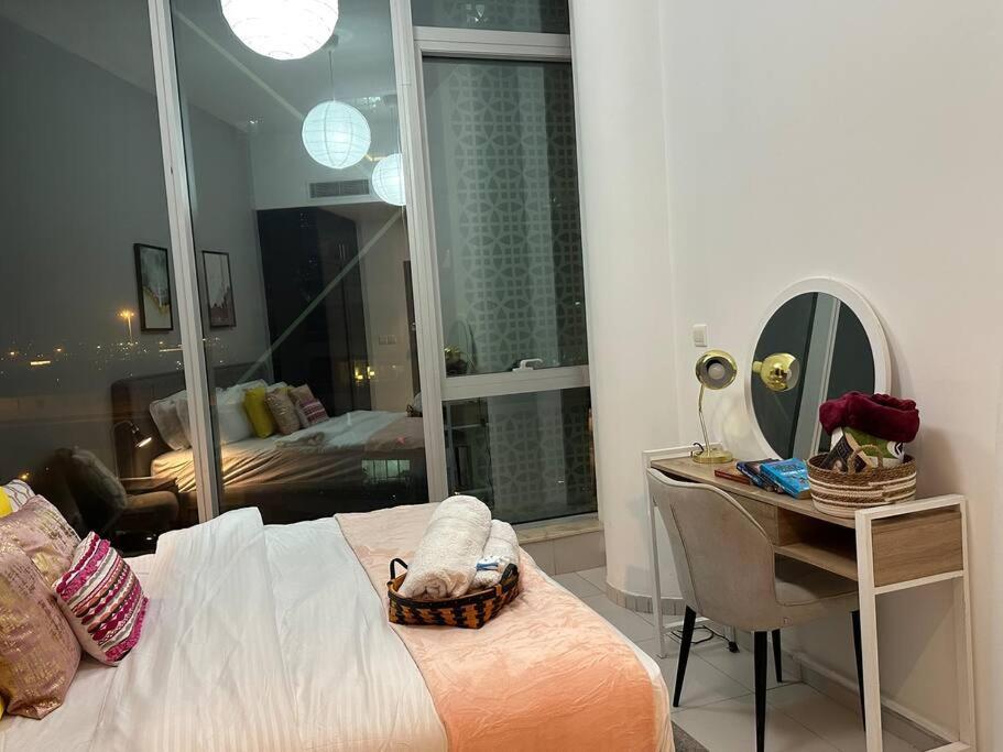 Daire Cozy 1bhk Apartment-dubai Marina Dubai
