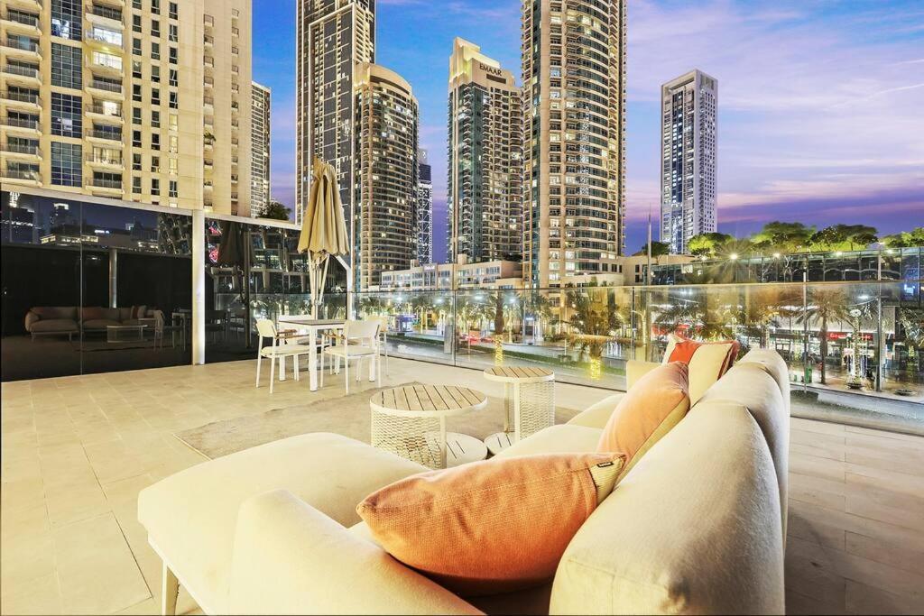First Class 1br Charming City Views Apartment