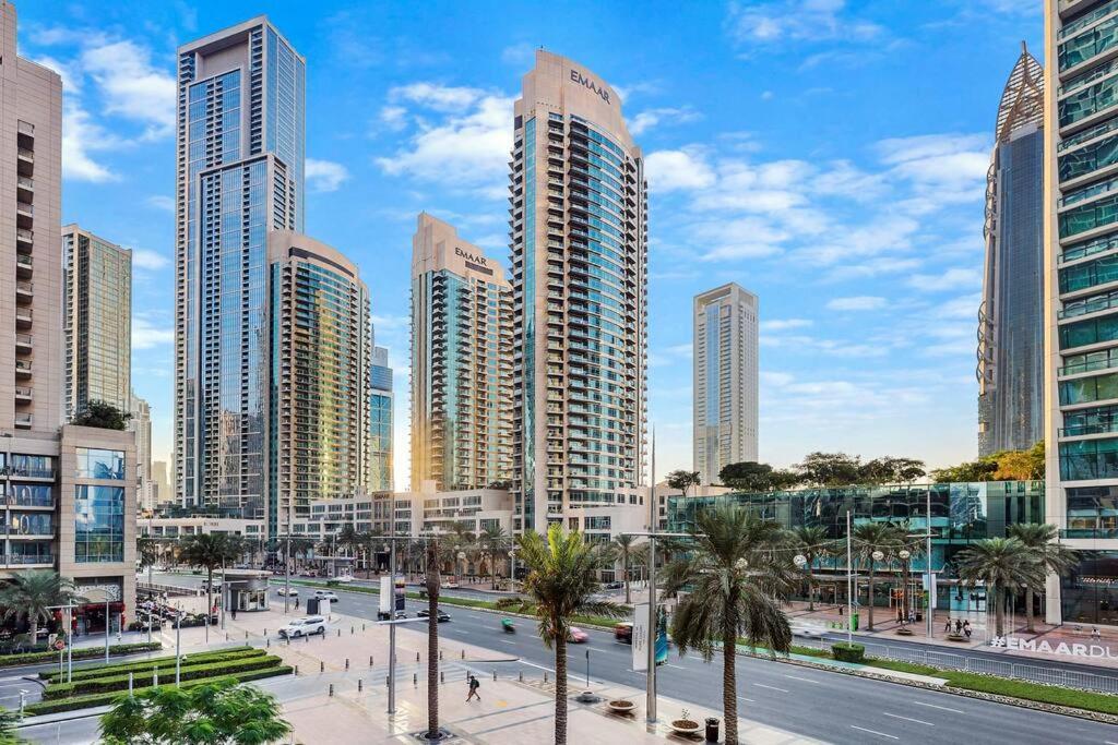 First Class 1br Charming City Views Apartment *