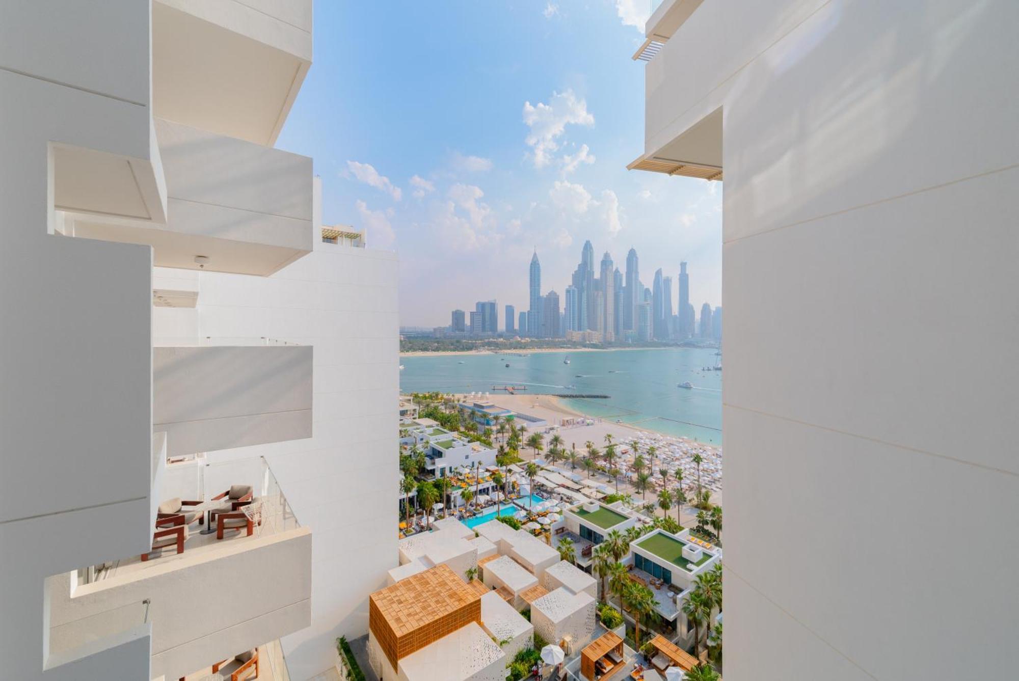 Apartment Eden's Homes & - Five Palm Residences *