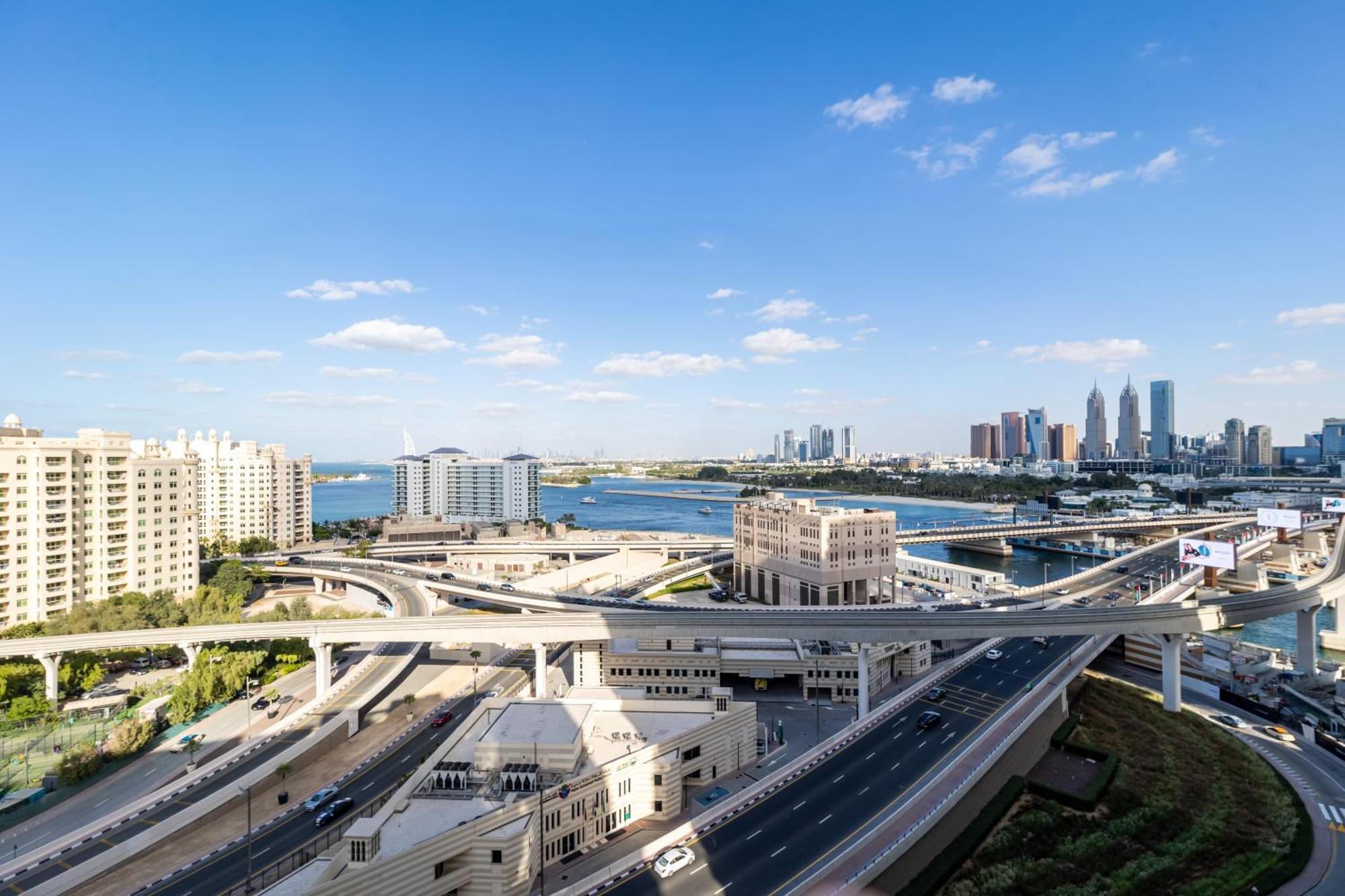 Apartment Eden's Homes & - Five Palm Residences *