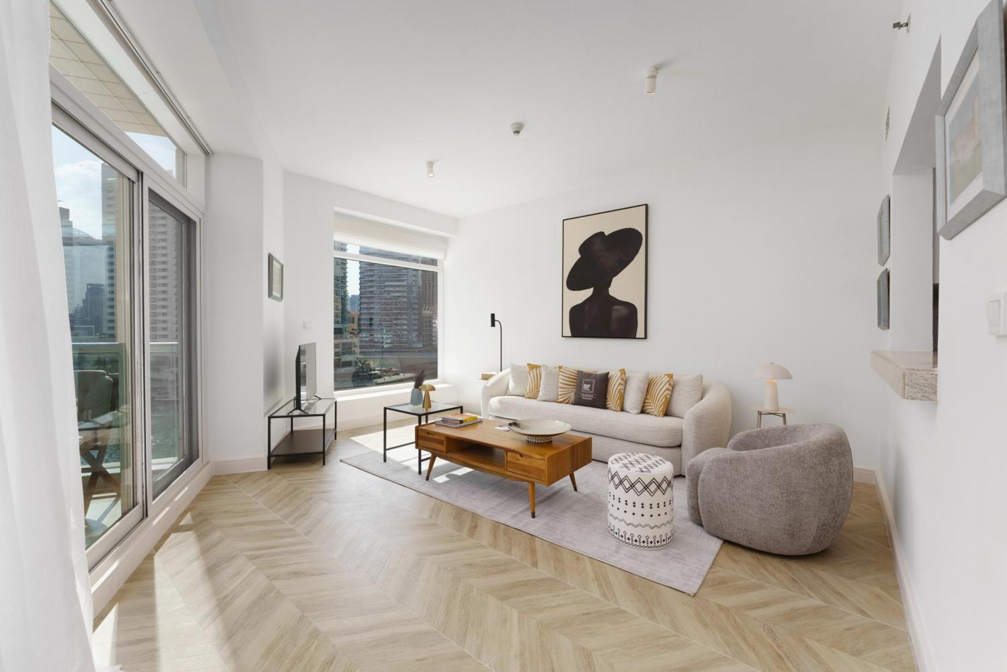 Apartment Maison Privee - Blissful Living With Marina Waterfront Views *