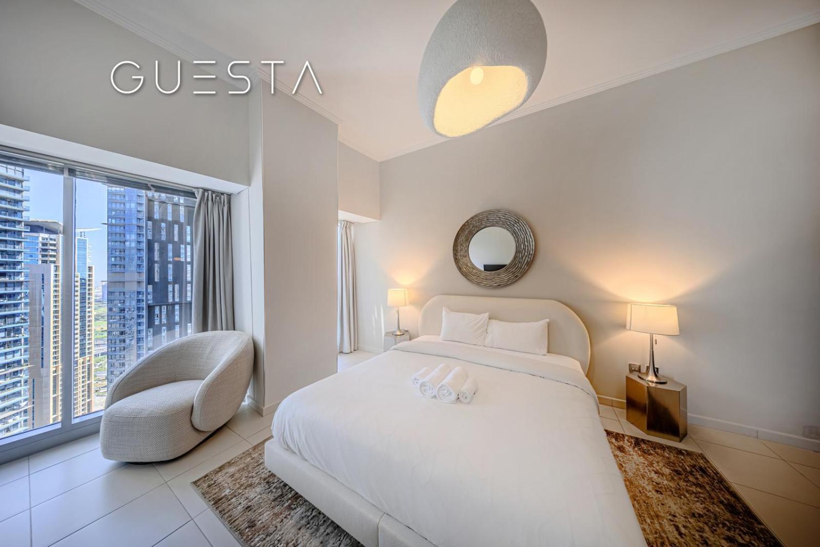 Cayan Tower, Marina Apartment