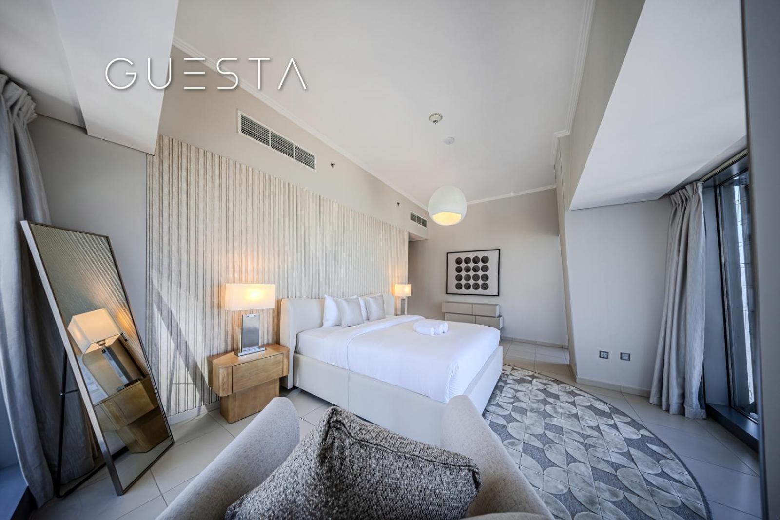 Cayan Tower, Marina Dubai