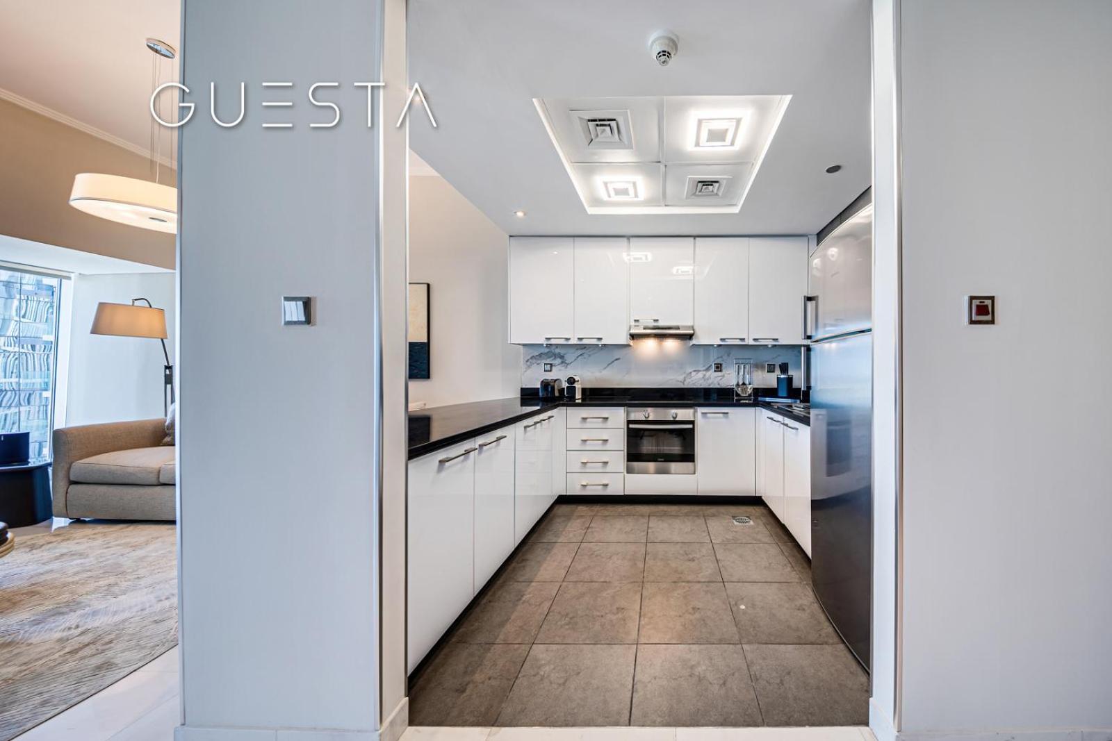 Cayan Tower, Marina Apartment Dubai