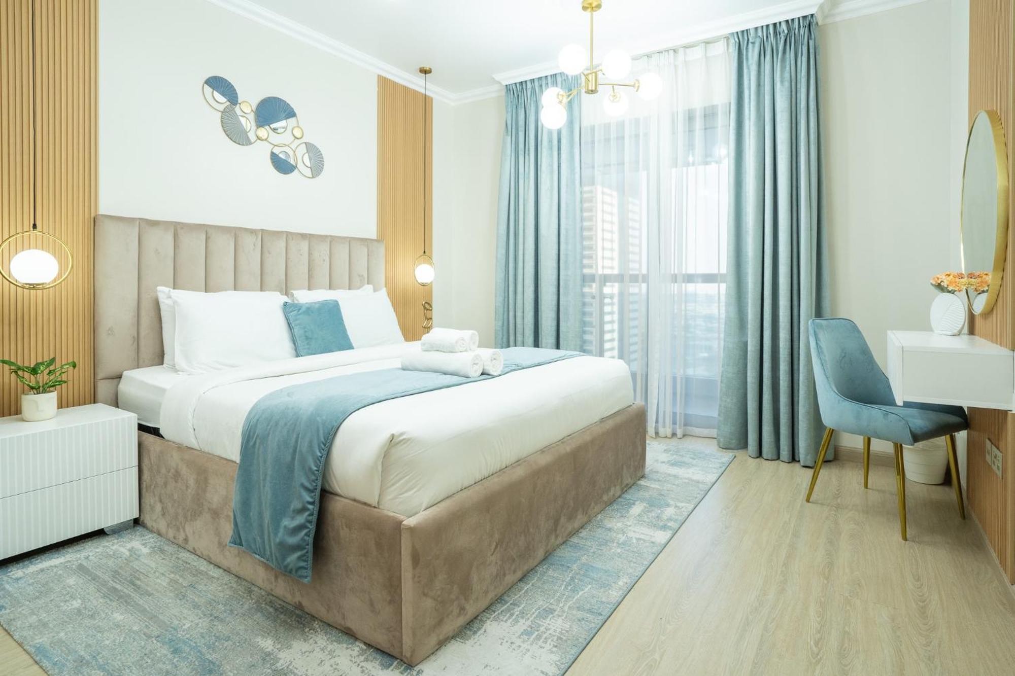 Apartment Luxurios One Bedroom High Floor *