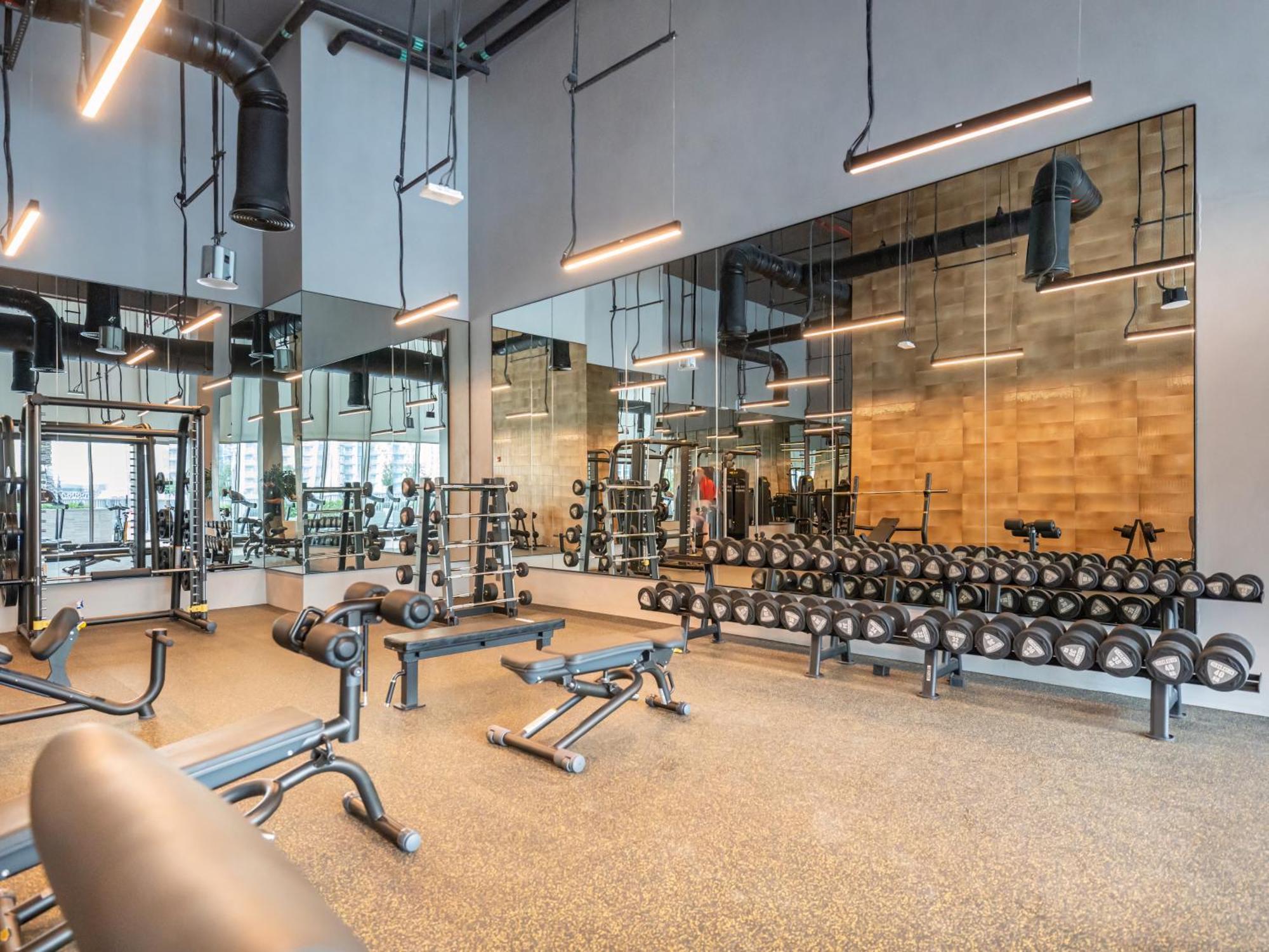 New! Panoramic Downtown & Fountain Views From High Floors Apartment *