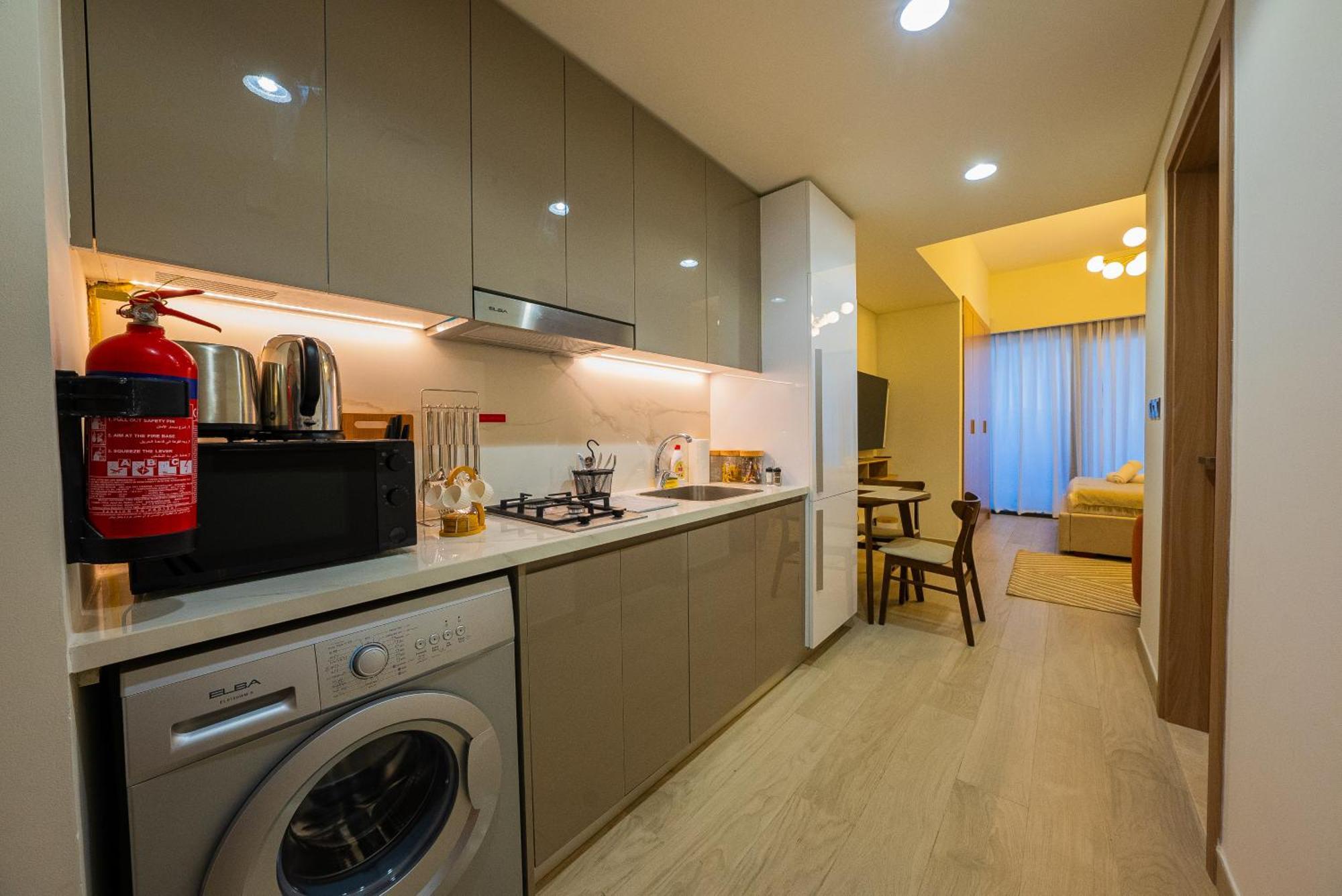 Elegant With Pool Access & Private Terrace Holiday home *