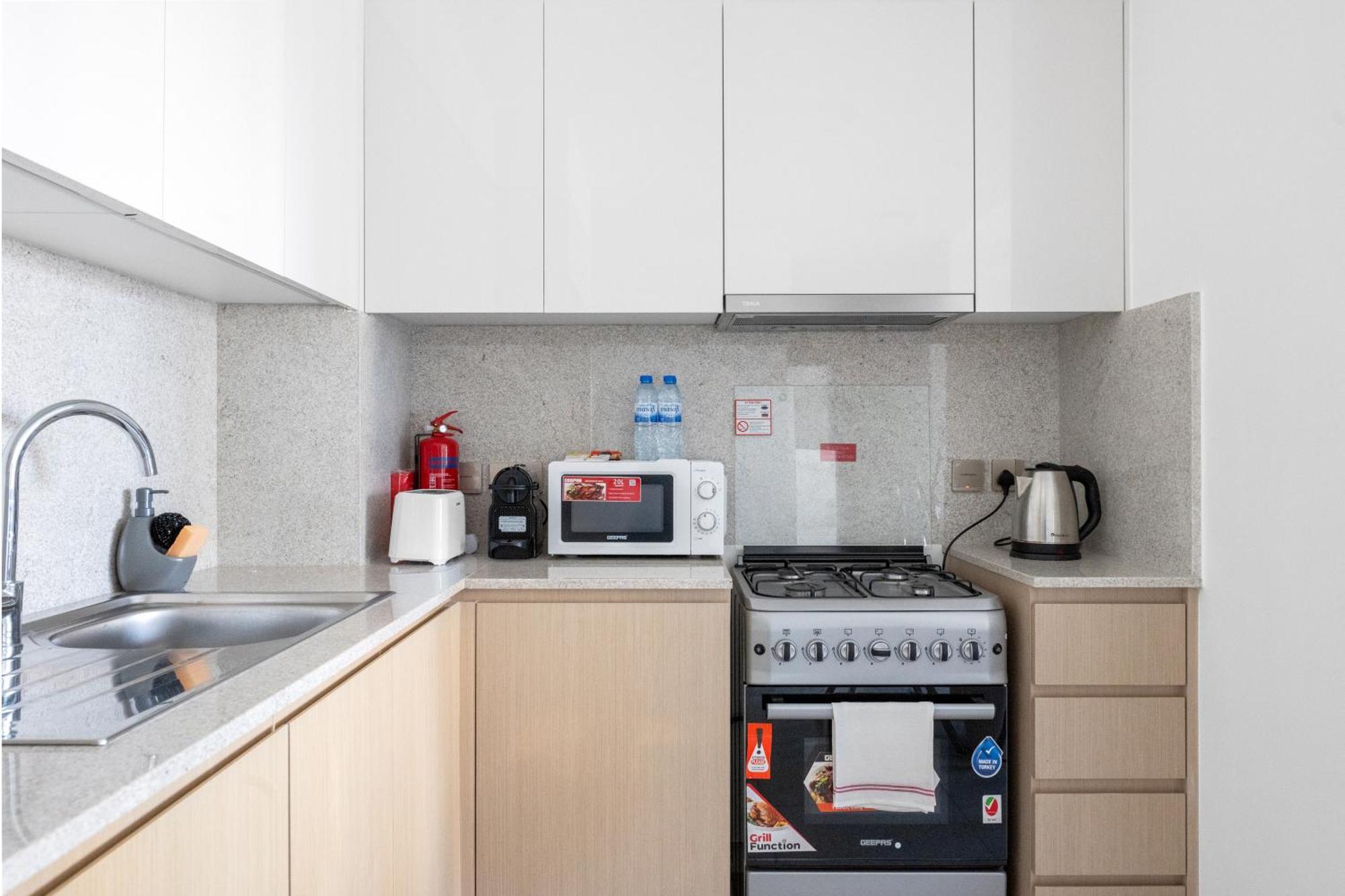 Elegant 2br In Burj Royale Apartment