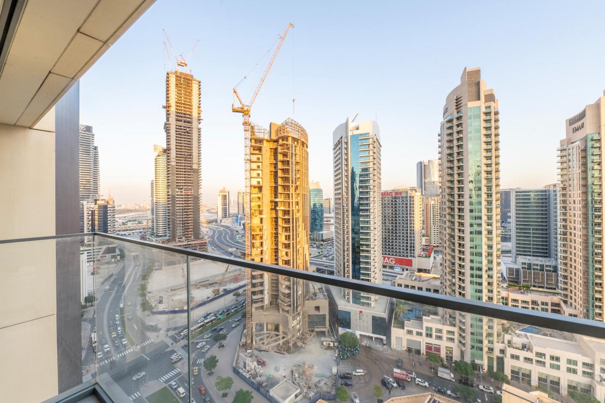 Elegant 2br In Burj Royale Apartment *