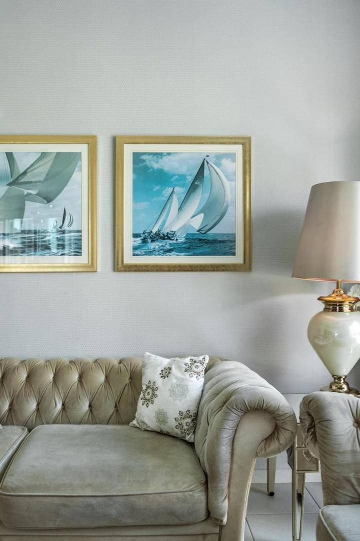 Daire Guestready - Charming With Burj Khalifa Views *