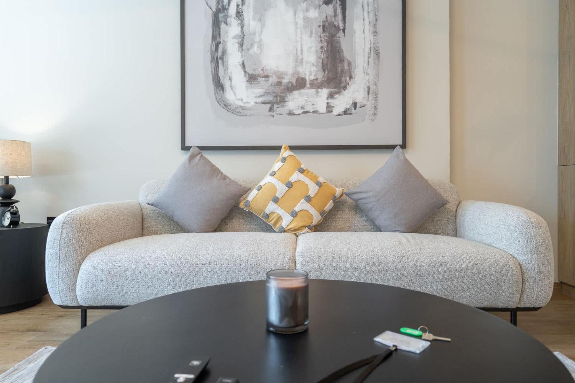 Apartment Sophisticated In Rokane G25 Jvc Dubai