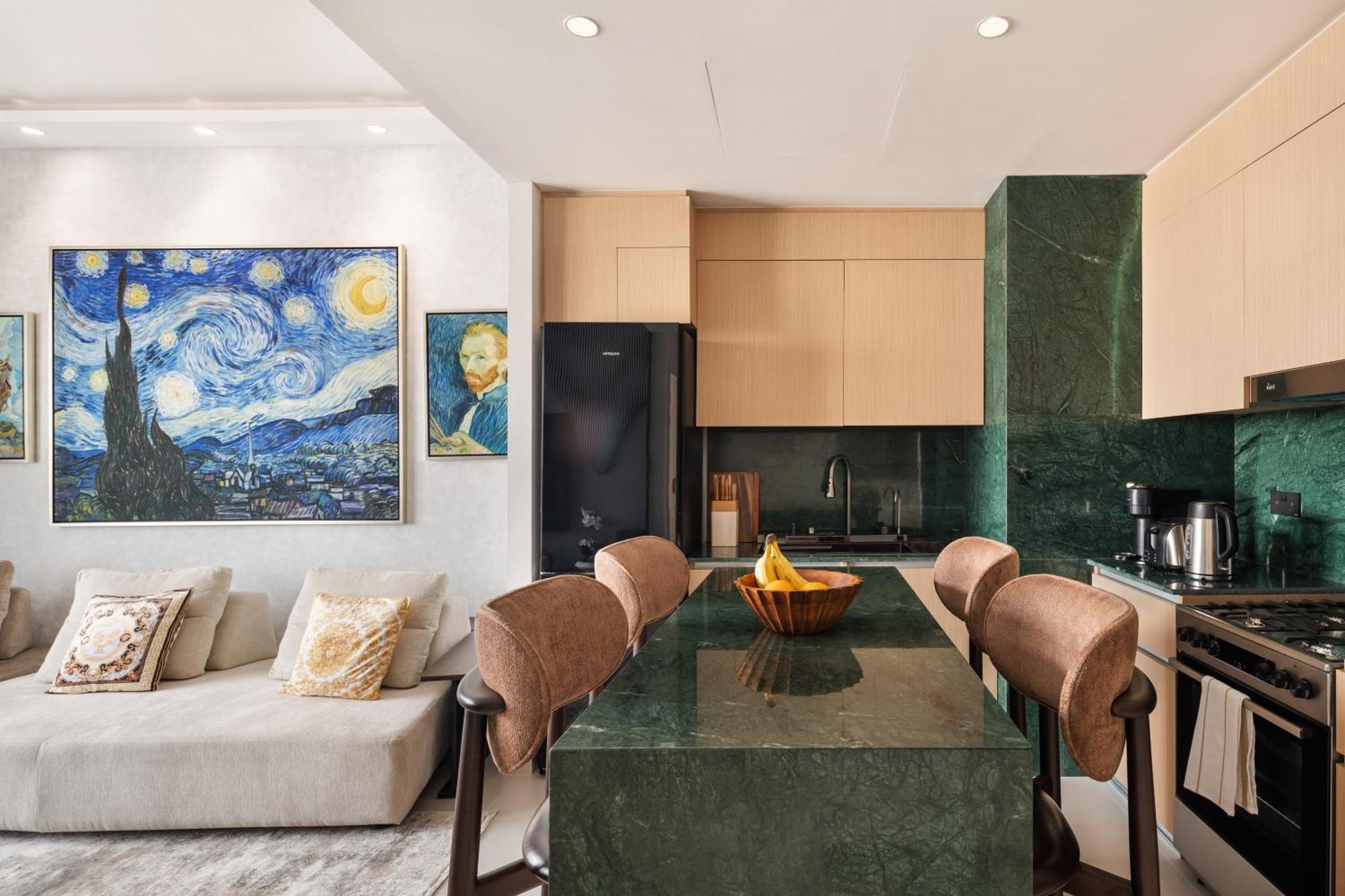 Apartment Creek, Luxury 1 Bedroom! Brand New - Dustay *