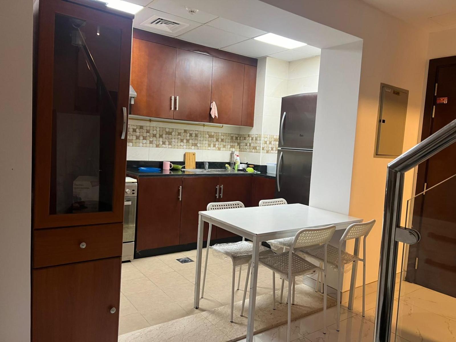 Luxury In Front Of Five Homestay Dubai