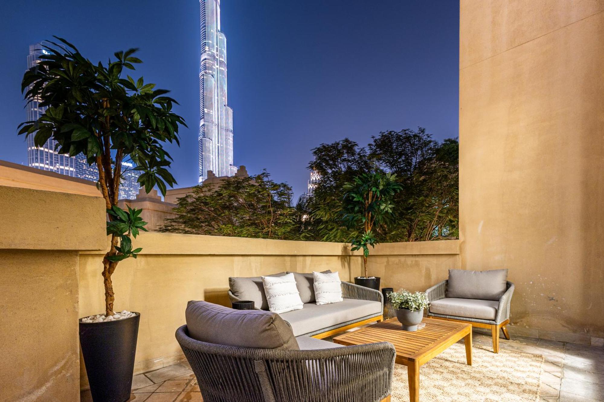 Apartment Upgraded 1br Retreat With Iconic Burj Khalifa Views Dubai