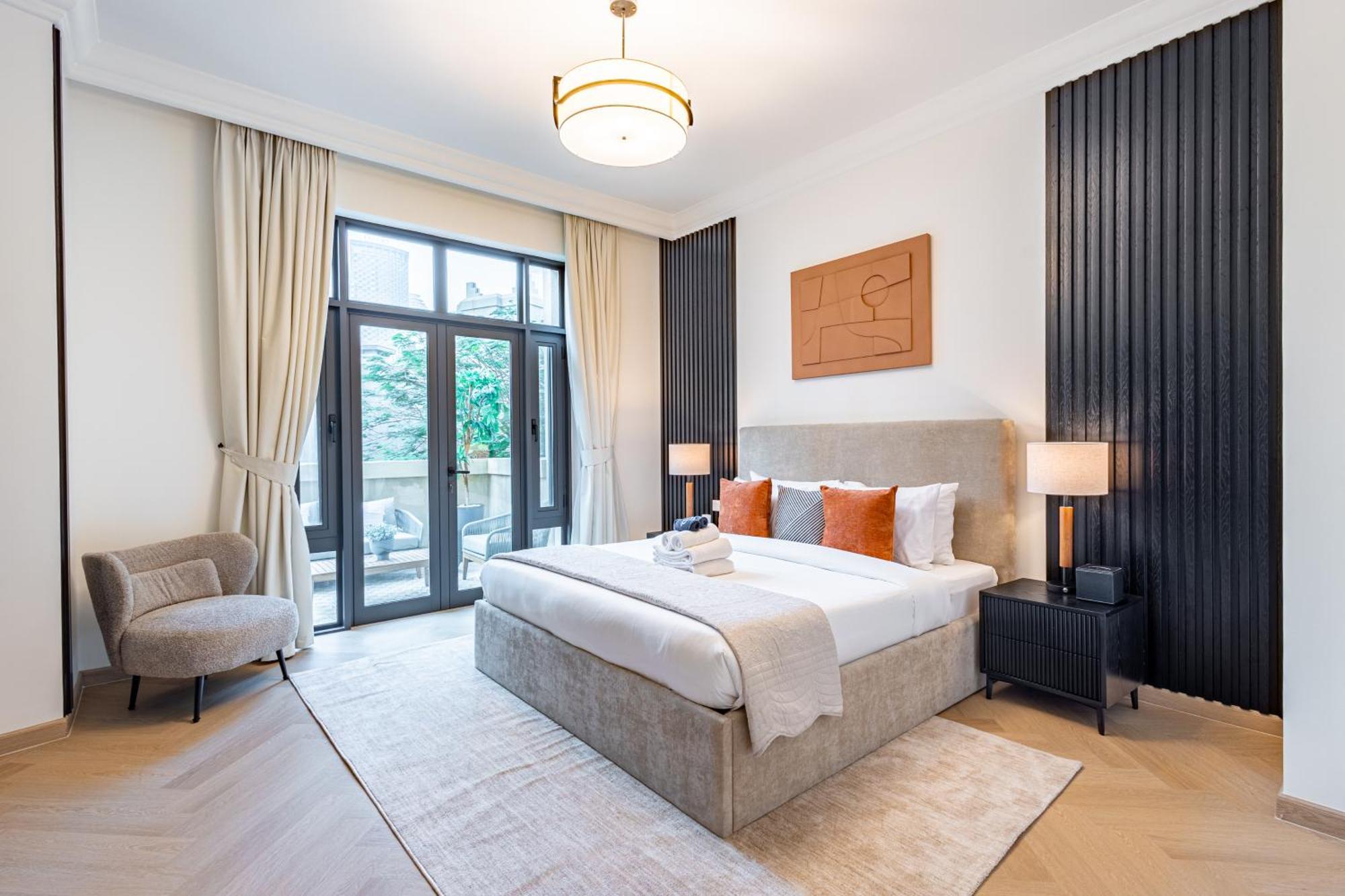Upgraded 1br Retreat With Iconic Burj Khalifa Views Apartment *