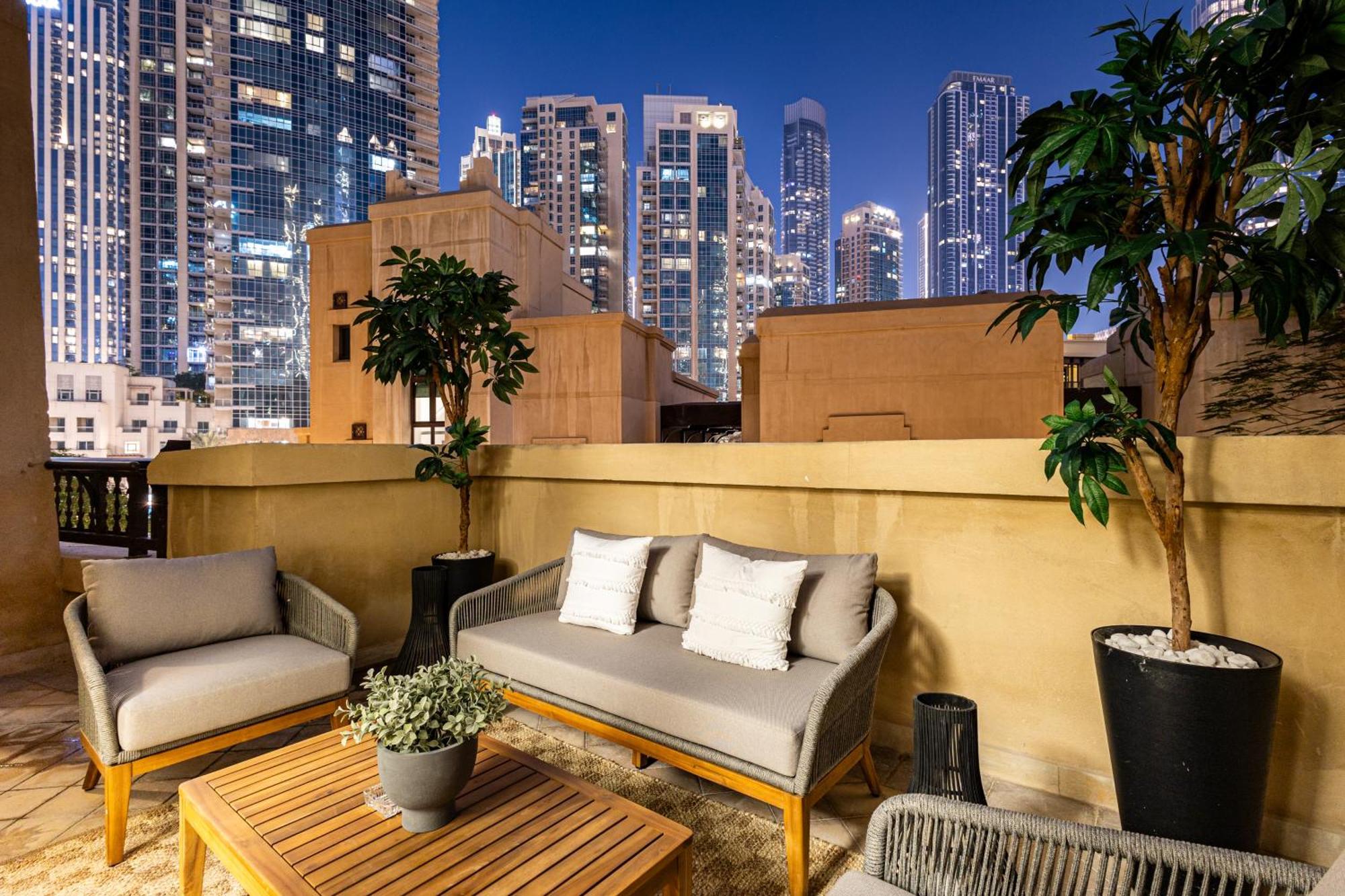 Apartment Upgraded 1br Retreat With Iconic Burj Khalifa Views Dubai