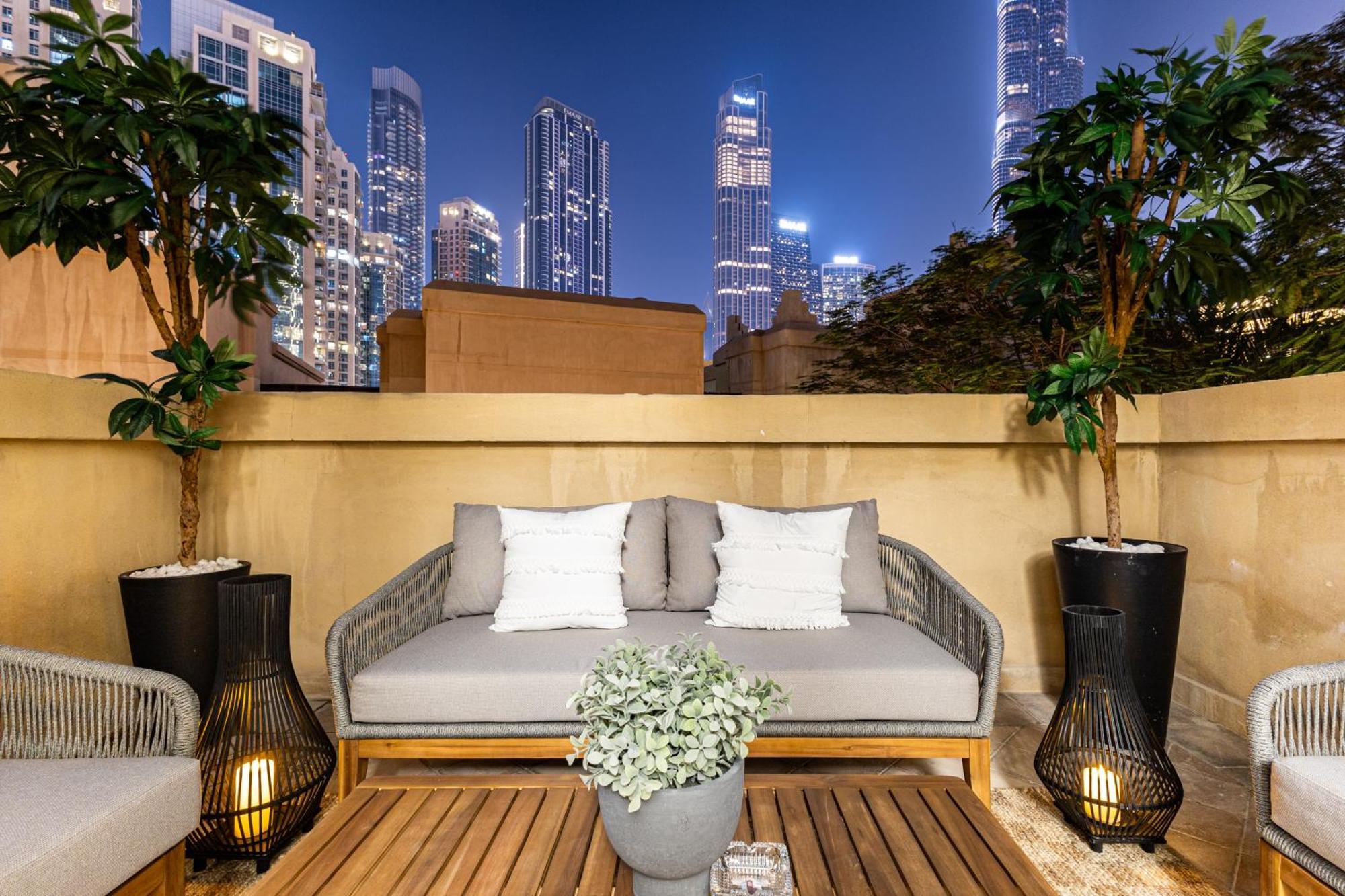 Apartment Upgraded 1br Retreat With Iconic Burj Khalifa Views Dubai