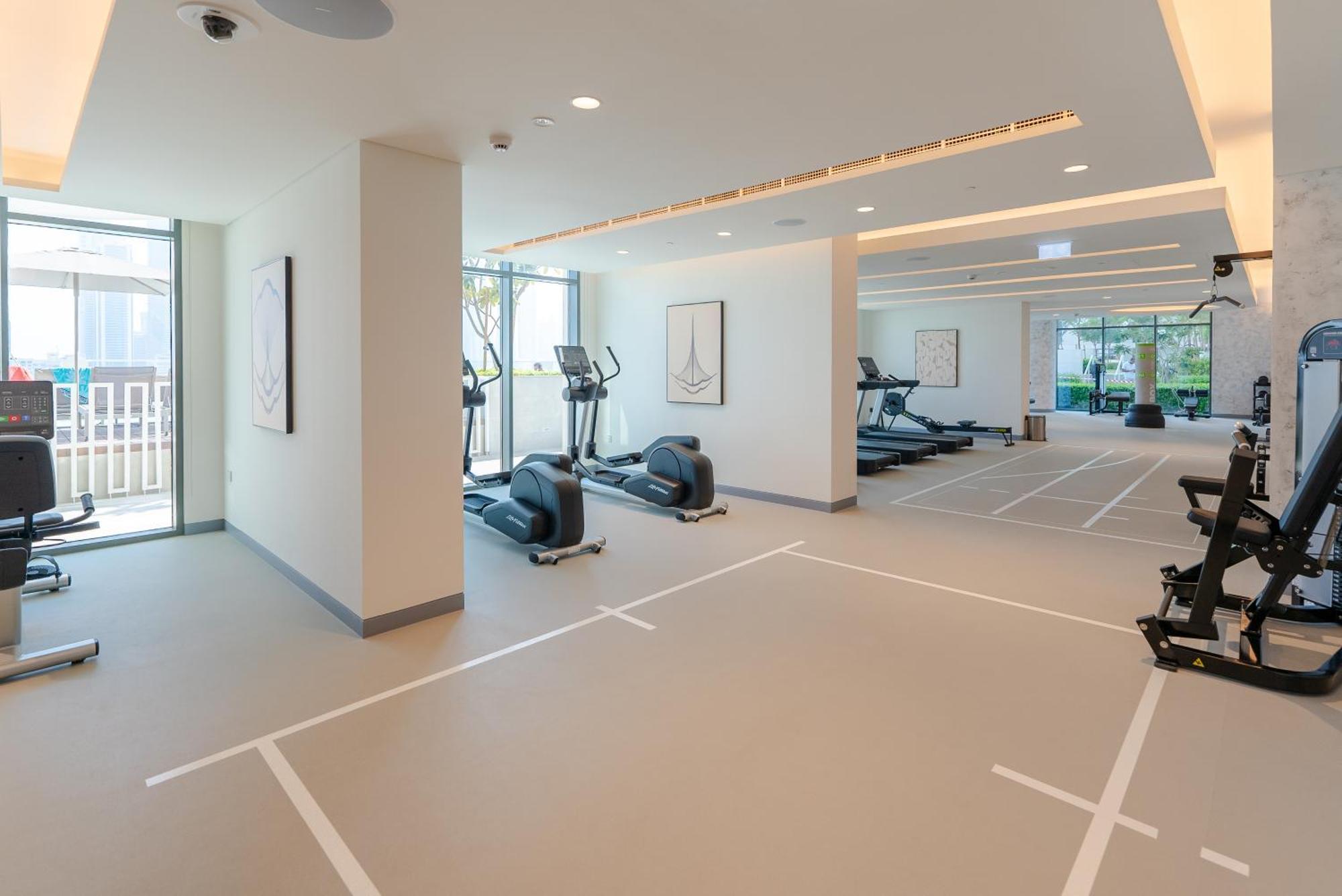 Private Access 1 Bedroom - Beachfront Apartment