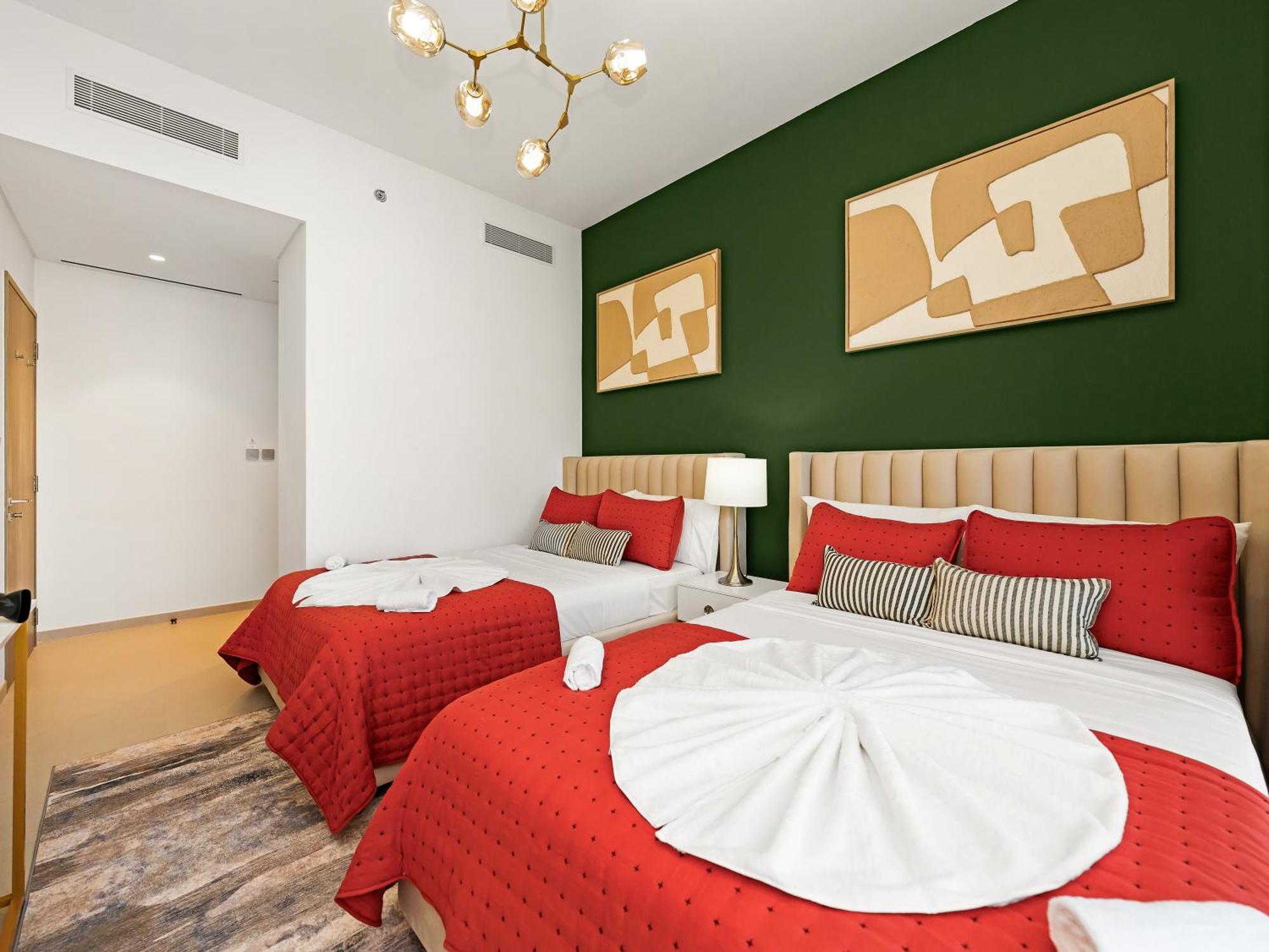 Apartment Luxury Two Bedroom With Balcony, Full Burj Khalifa & Fountain Views By Delujo Dubai