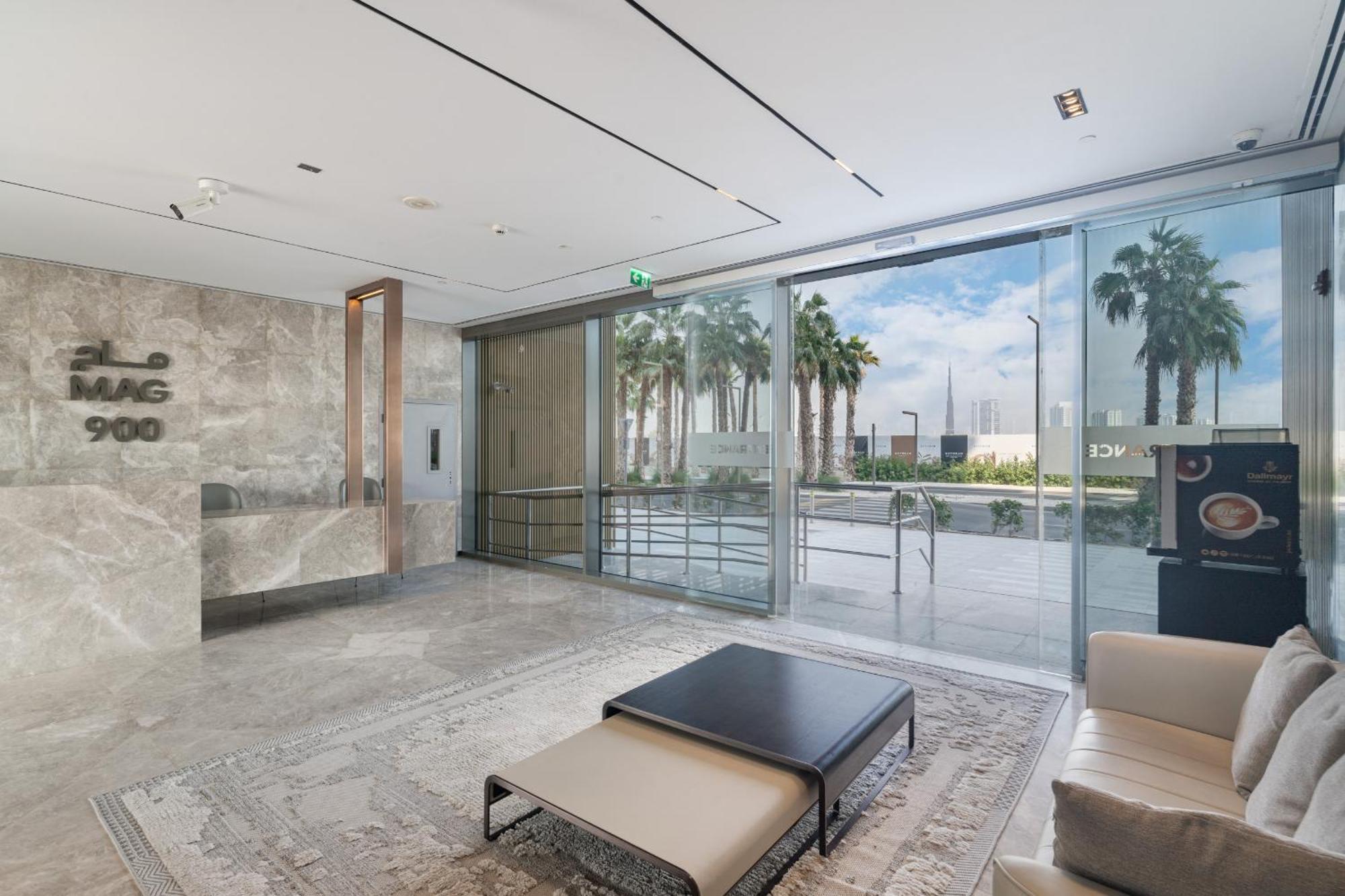 Serene In Mag 900 - Allsopp & Allsopp * Dubai