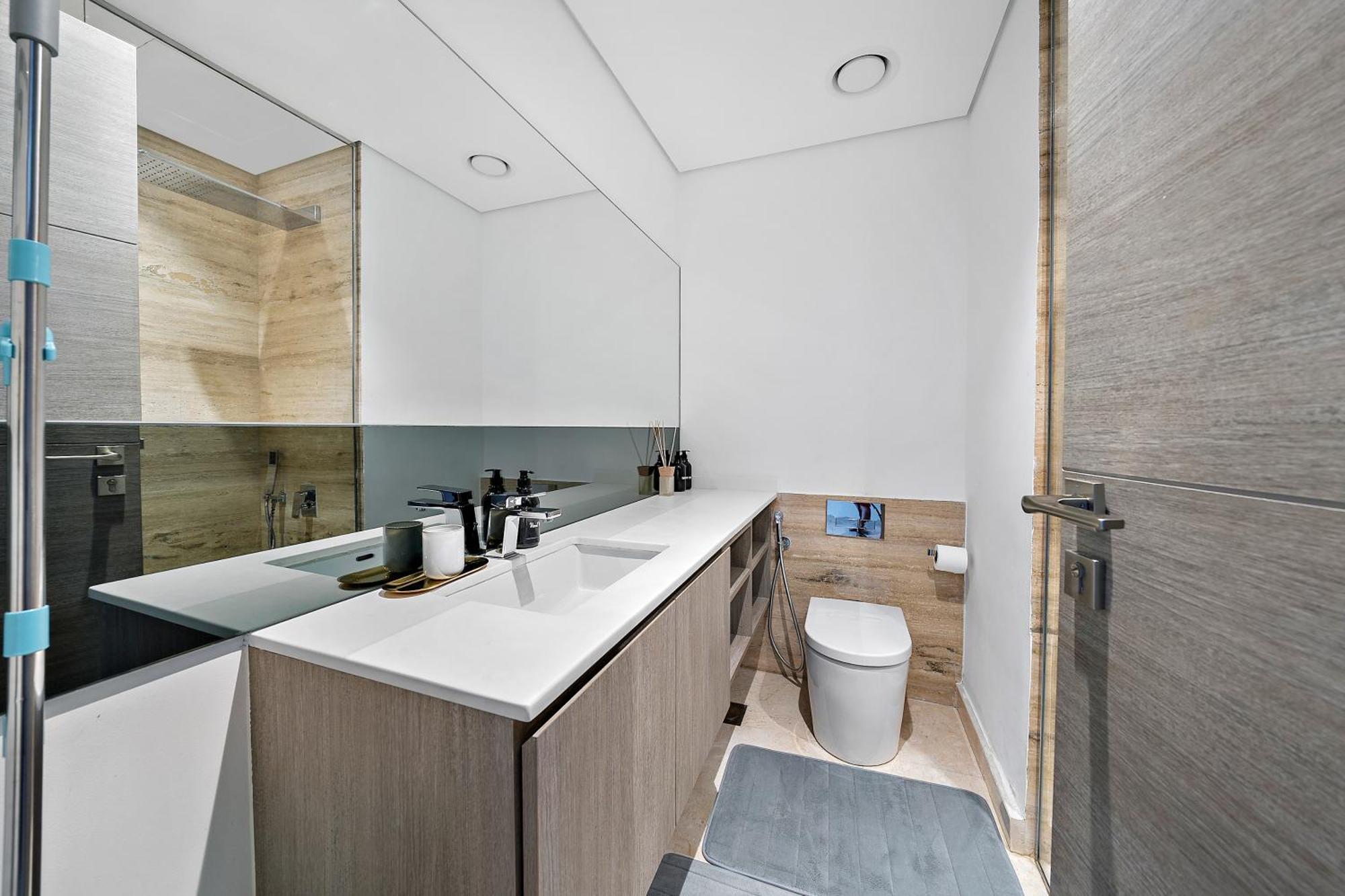 Chic Living At Sterling Dubai