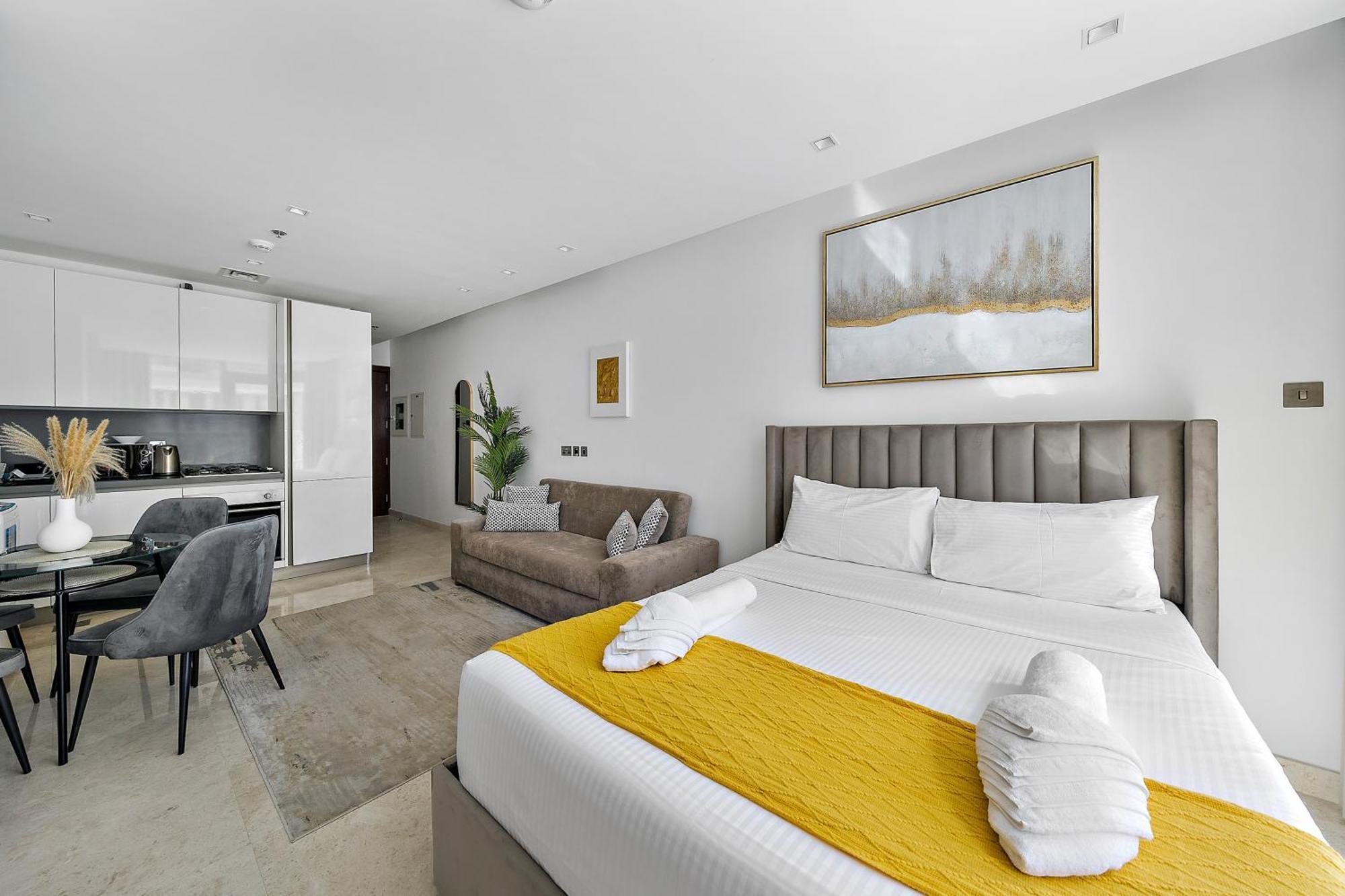 Apartment Chic Living At Sterling