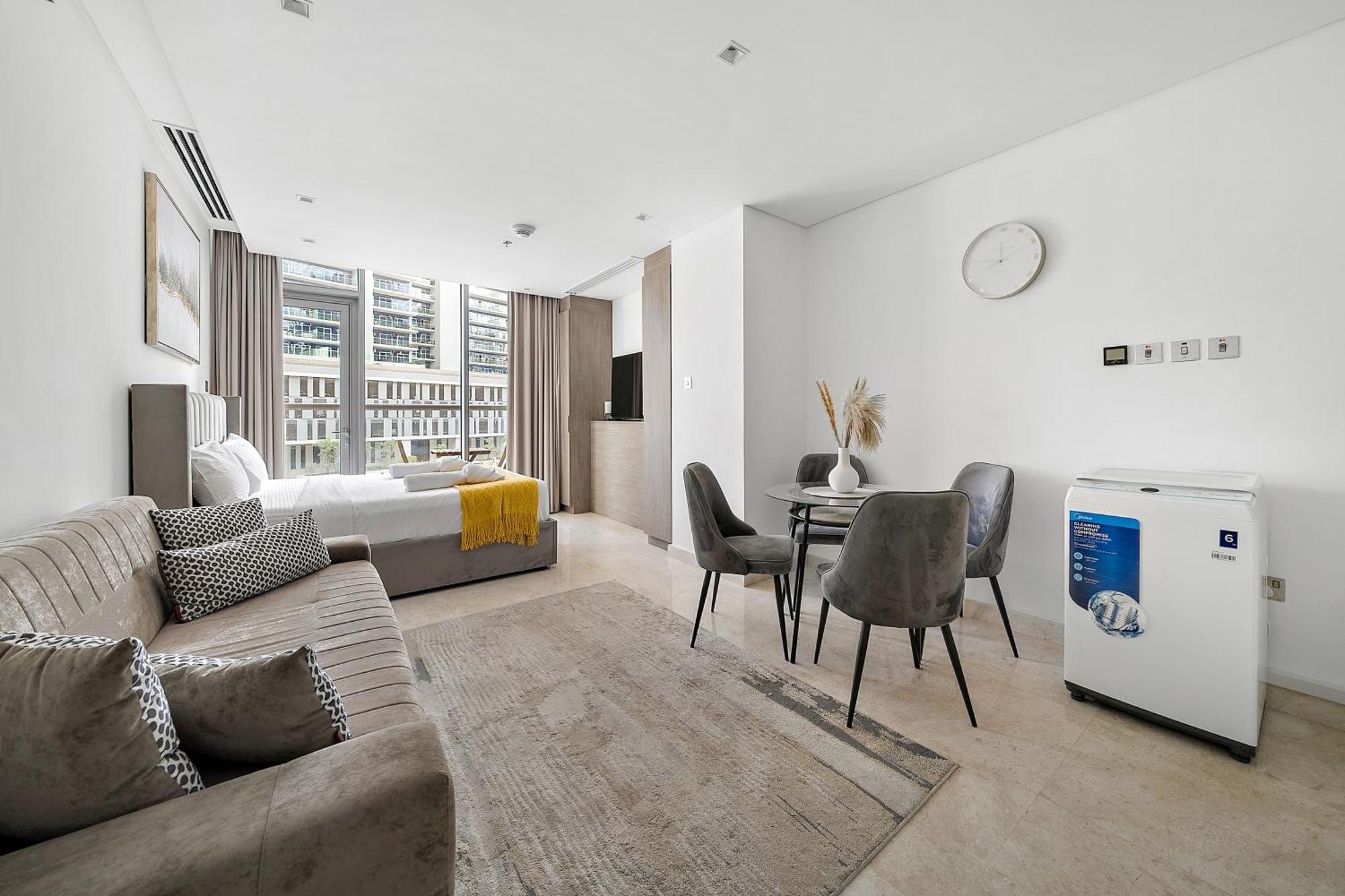 Chic Living At Sterling Apartment *