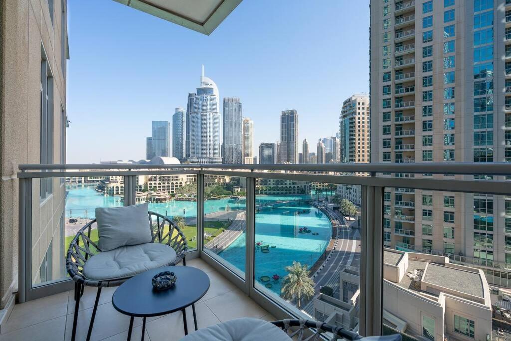 Modern 1-bedroom With Stunning Views Apartment *