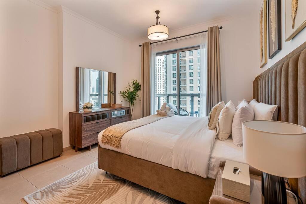 Apartment Modern 1-bedroom With Stunning Views