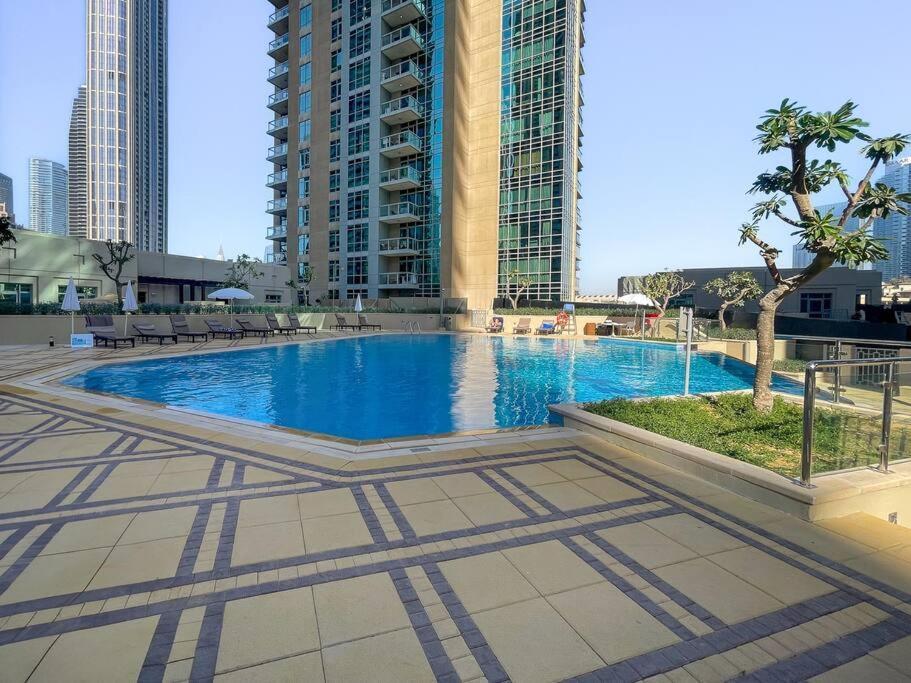 Apartment Modern 1-bedroom With Stunning Views Dubai