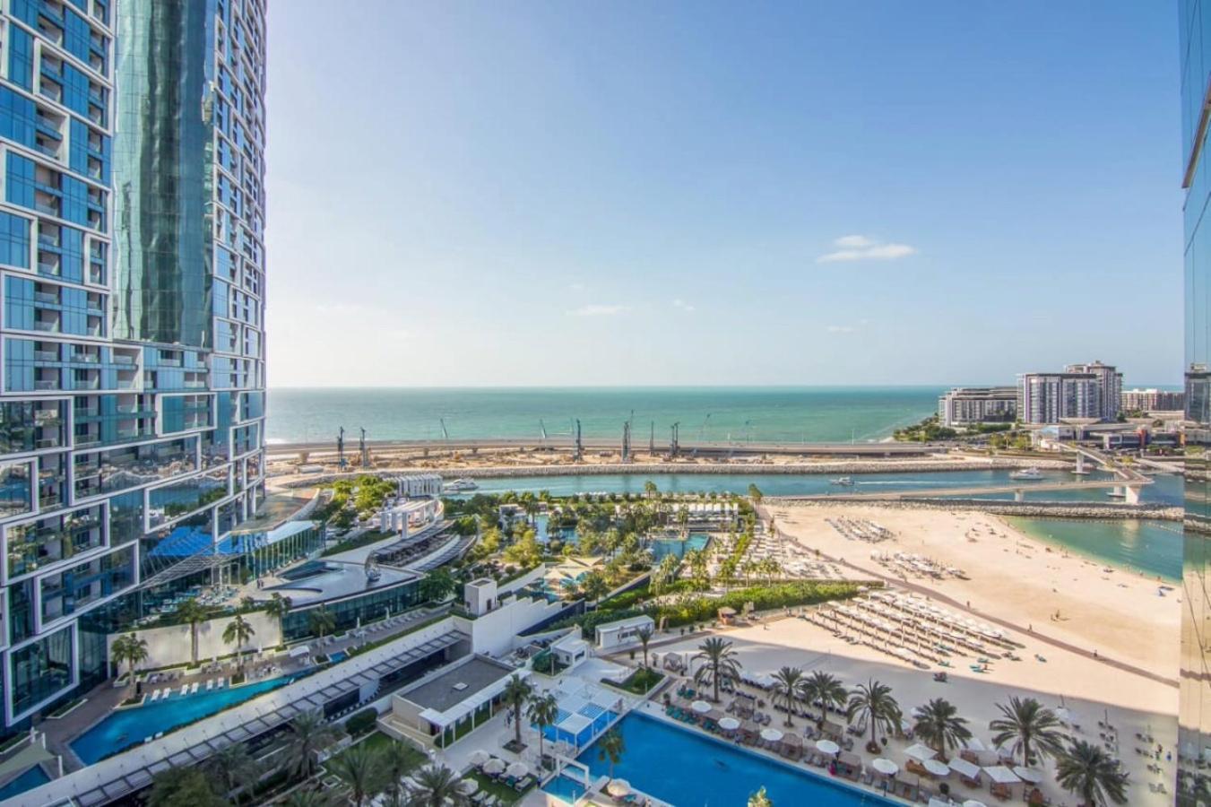 Al Bateen Residences, Jbr- Stunning 2-br With Sea View Apartment
